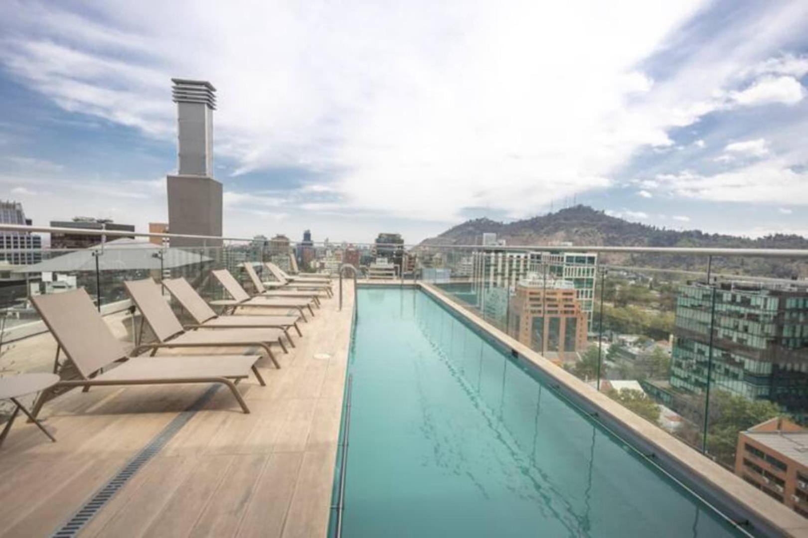 Premium Near Costanera Center Apartment