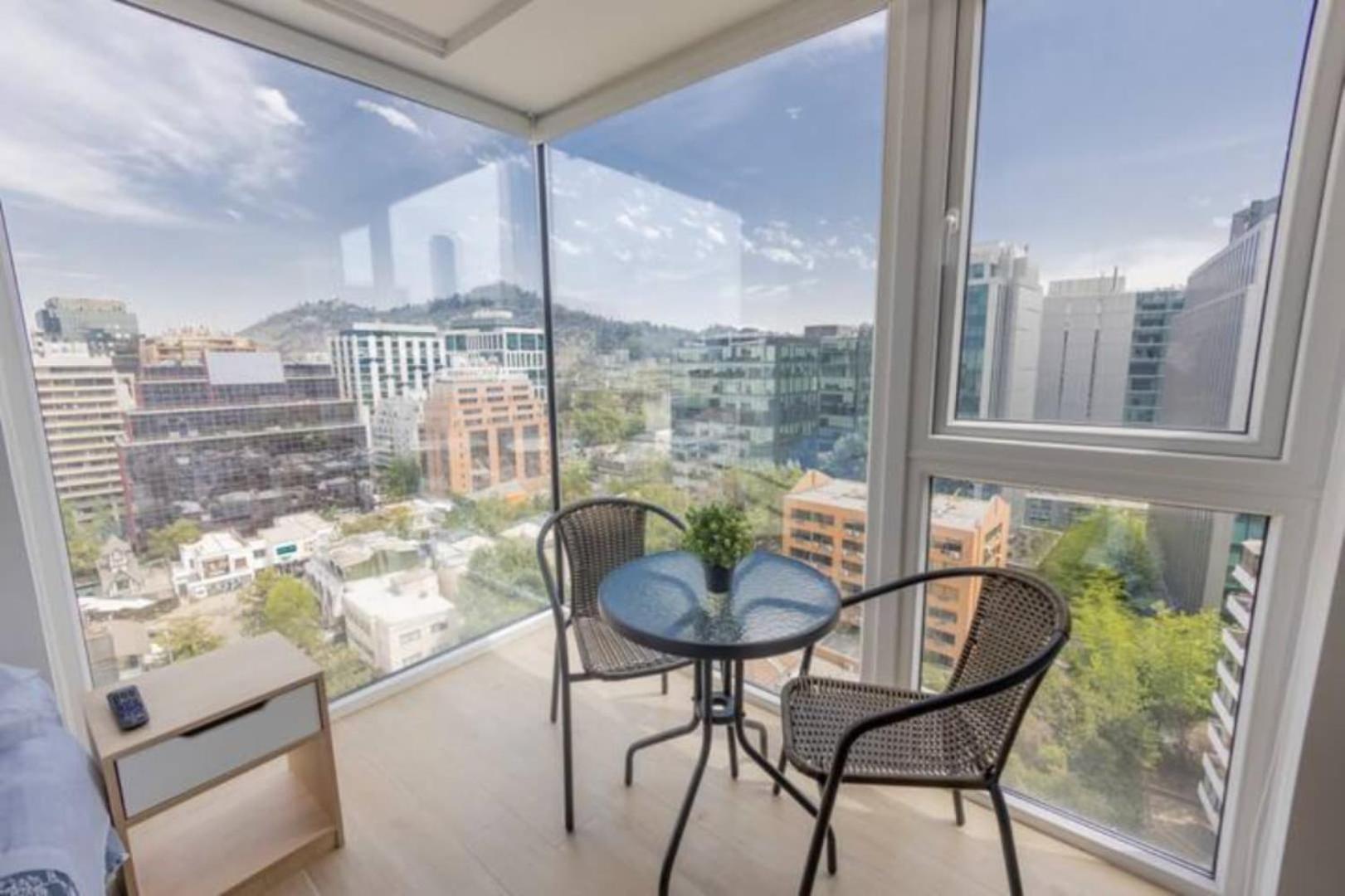Premium Near Costanera Center Apartment