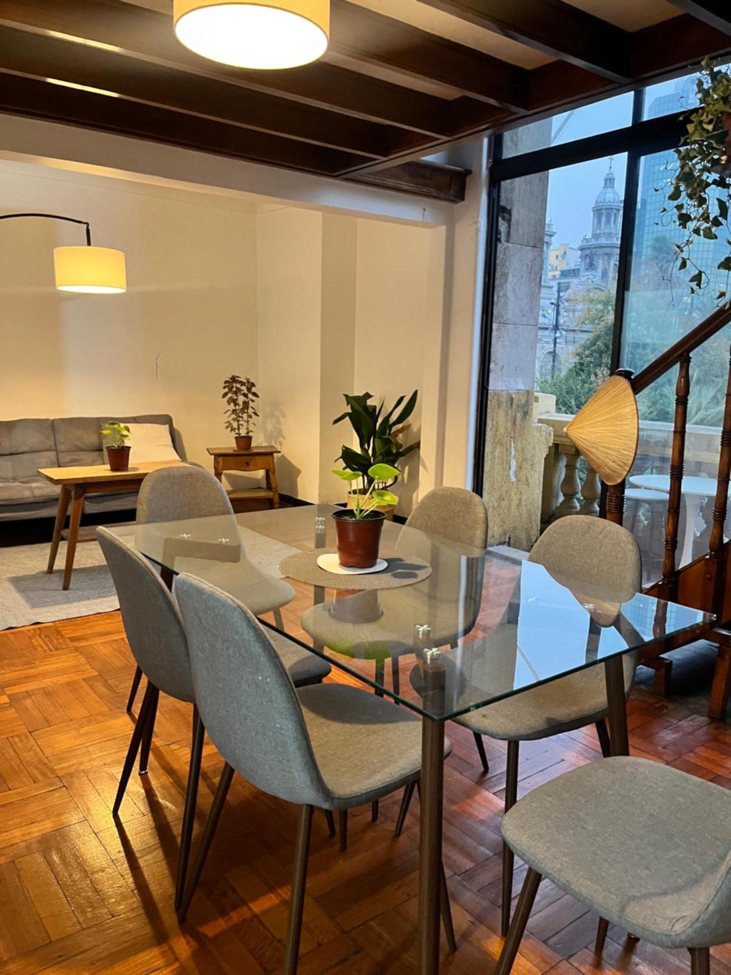 Apartment Duplex Con Balcon A Casco Historico Santiago