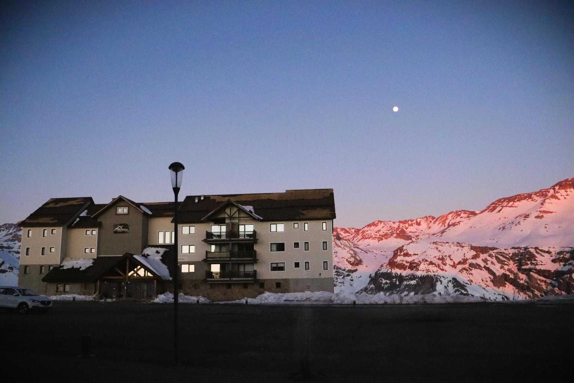 1d1b En Valle Nevado, Edif Valle Condores Ii 4pax Servicio Hom 308 * Santiago