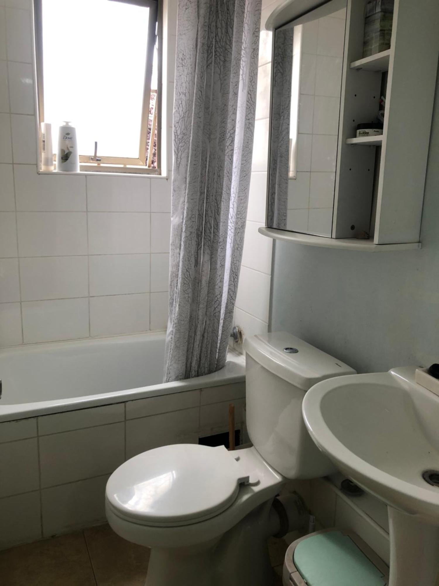 Habitacion Ii Cerca Del Aeropuerto - Tu Espacio Re Homestay