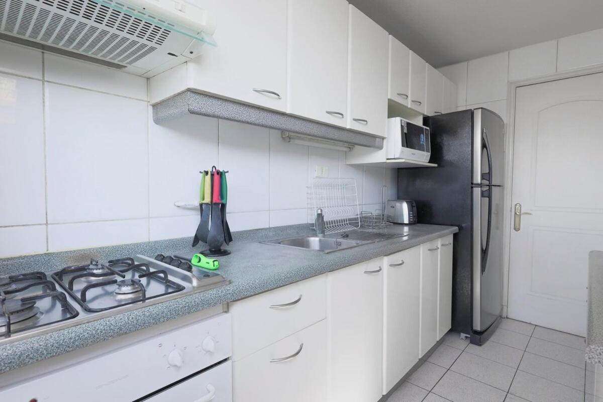 Apartment Exclusive In Condes Alcantara Metro *