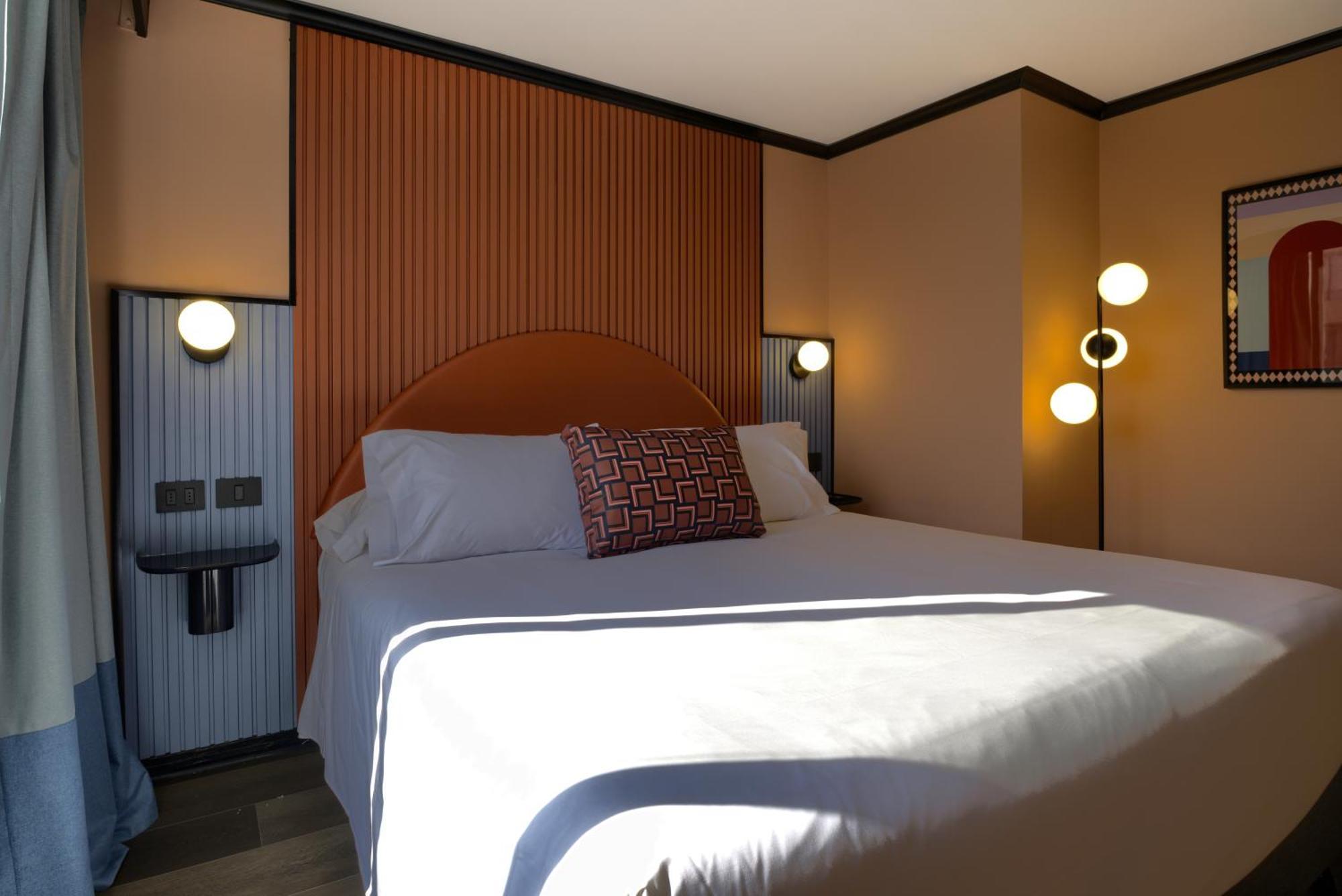 Aparthotel Serviced *