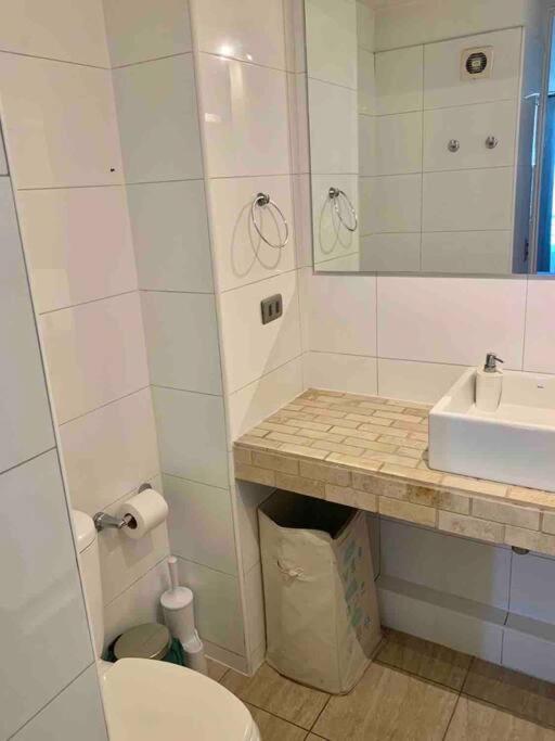 Las Condes Apartament Close To The Metro Apartment