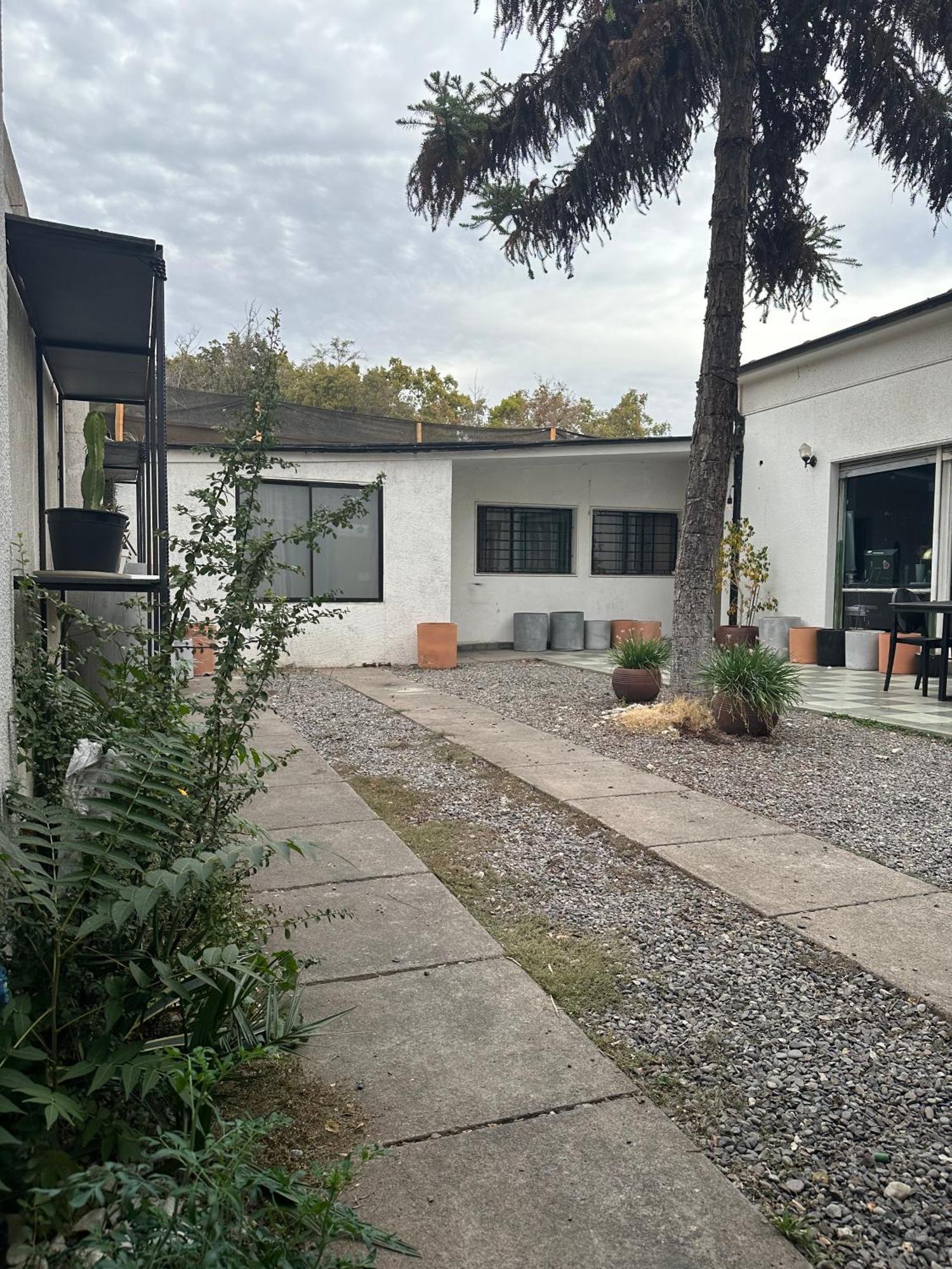 Refugio En Barrio Italia - Casa Completa O Por *