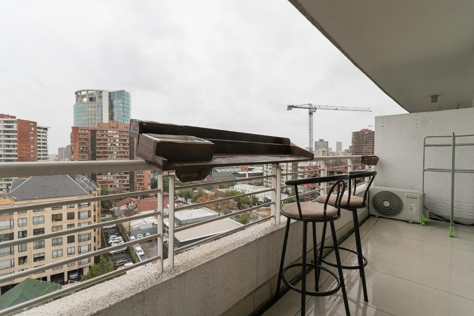 Charming In Condes Near Metro