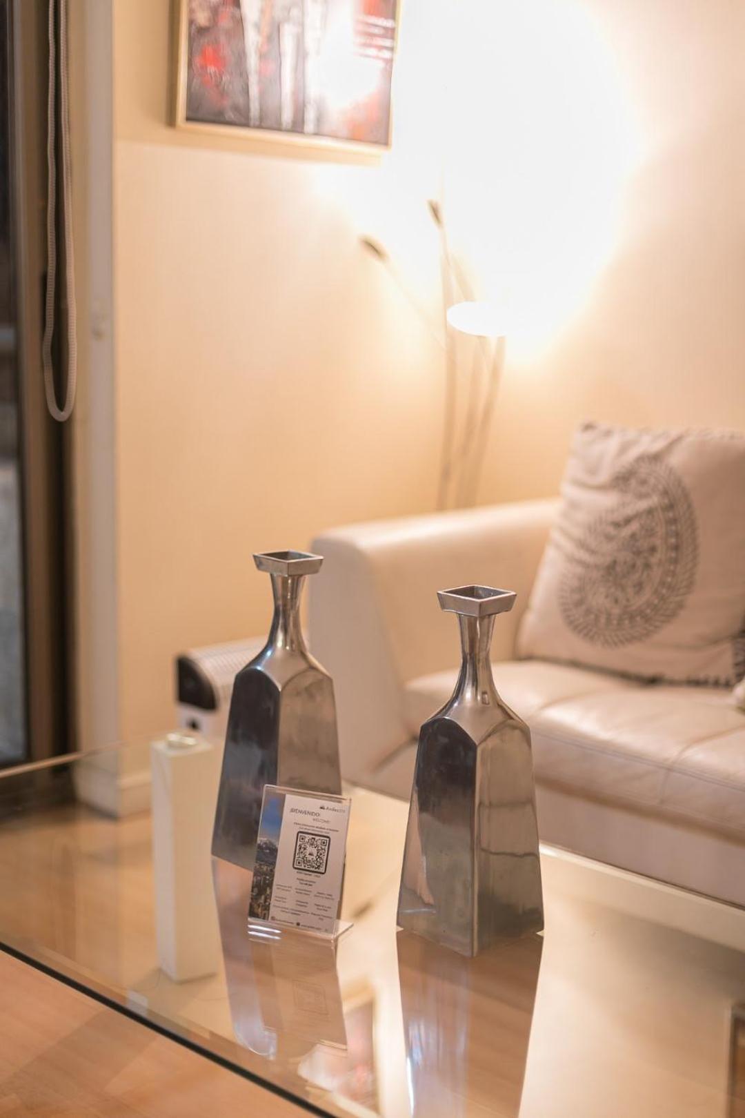 Exclusive In Condes Alcantara Metro Apartment *