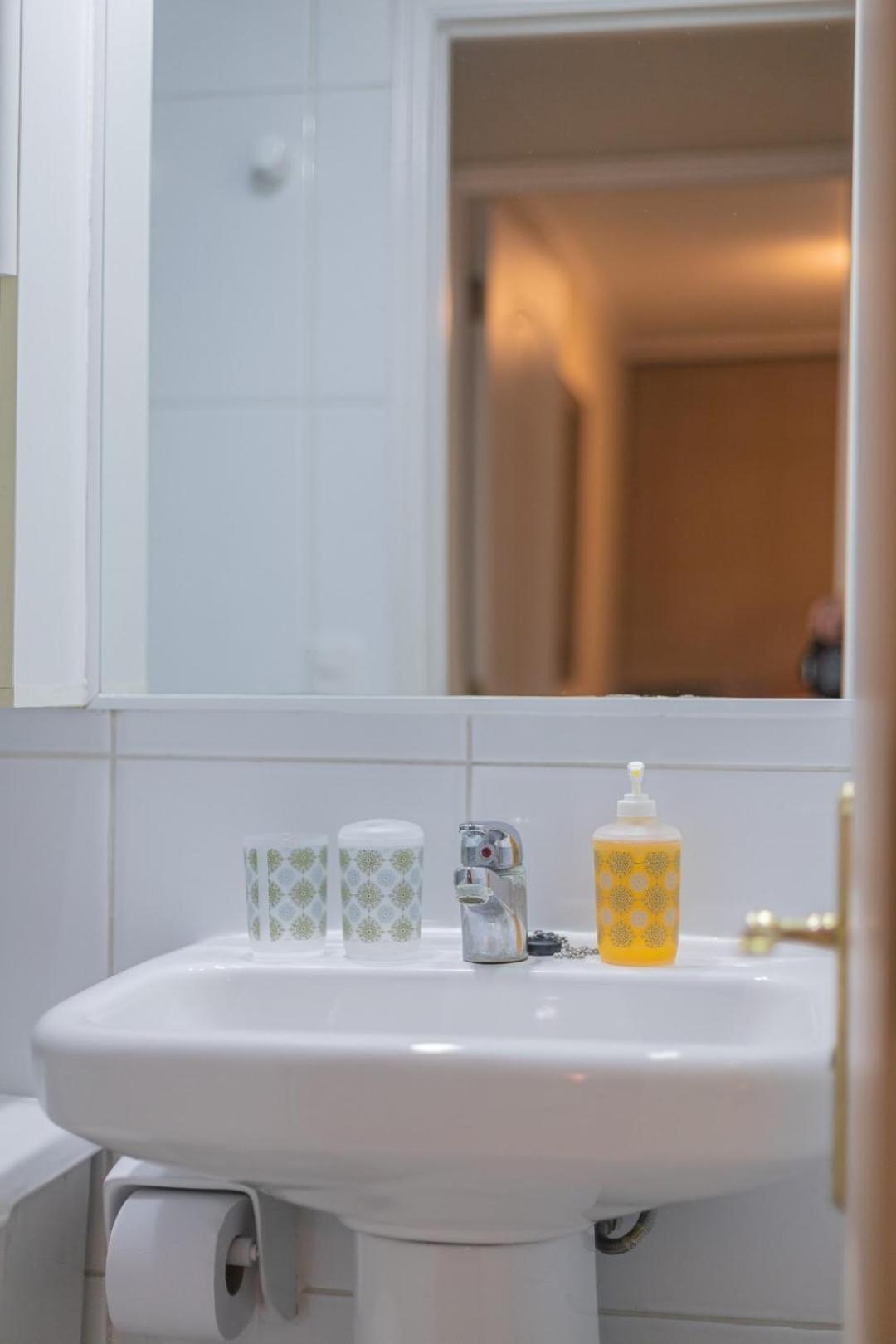 Exclusive In Condes Alcantara Metro * Santiago