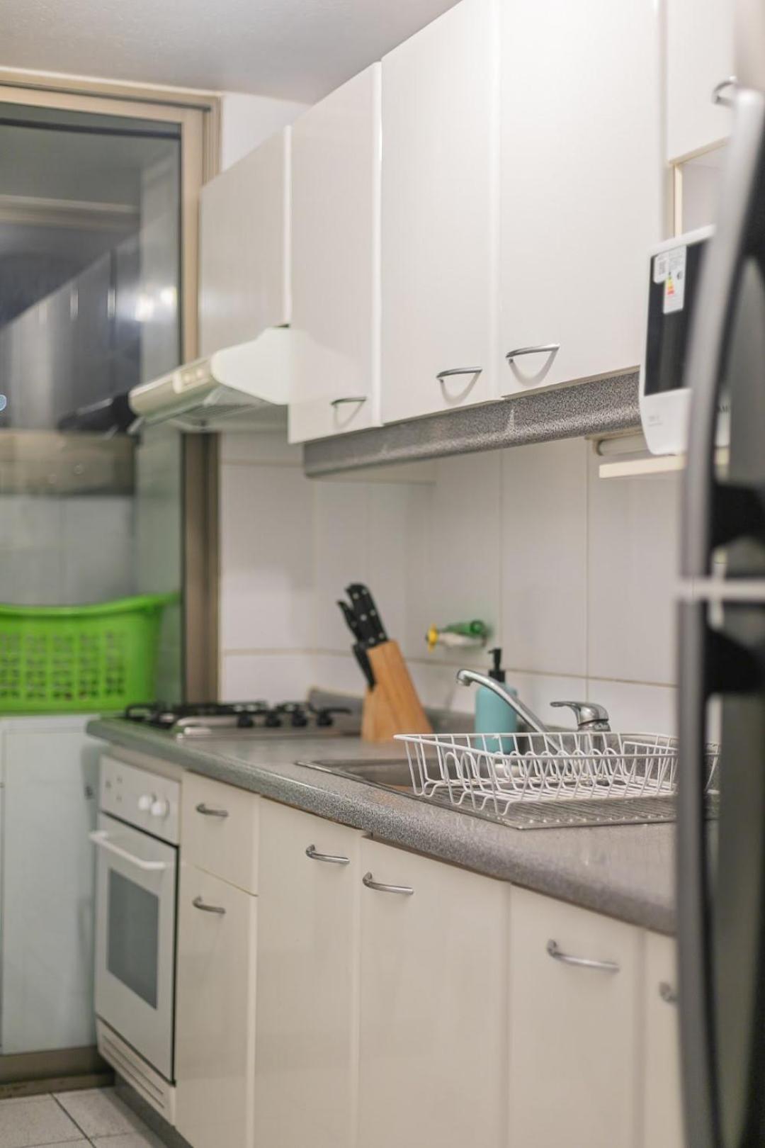 Exclusive In Condes Alcantara Metro Apartment