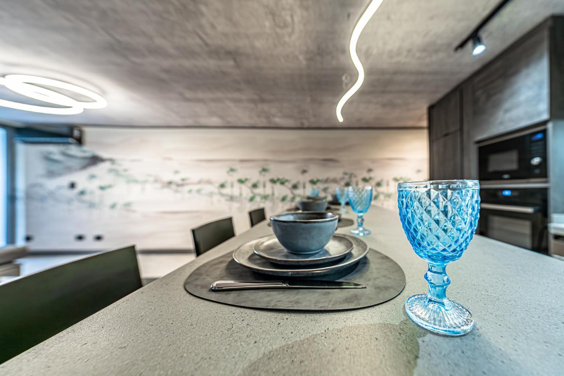 Apartment Design Tech Comfort & Location *