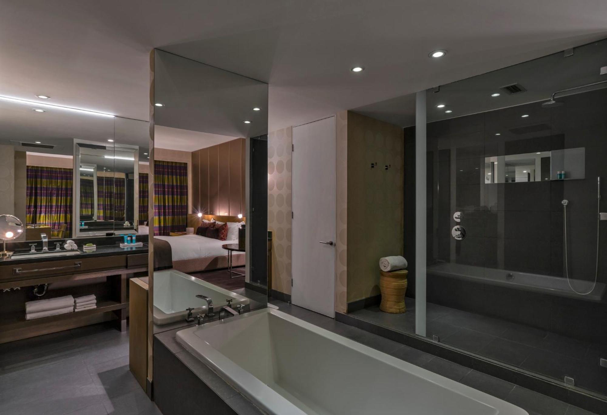 Khách sạn W 5*