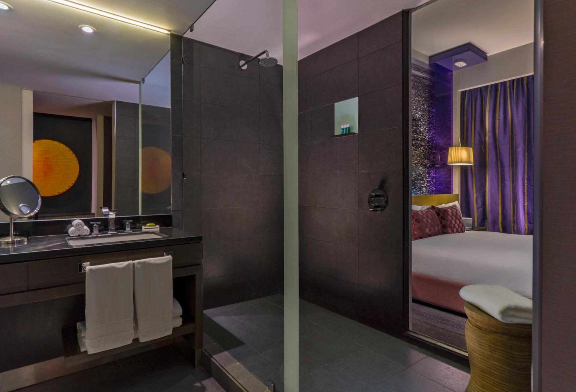 Khách sạn W 5*
