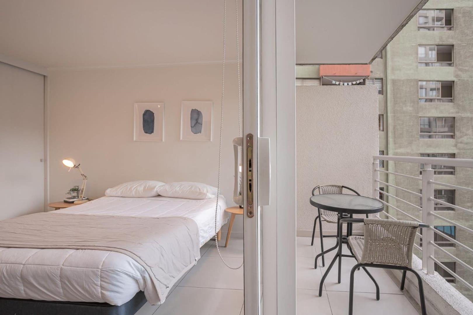 Experience The Charm Of Centro Apartment