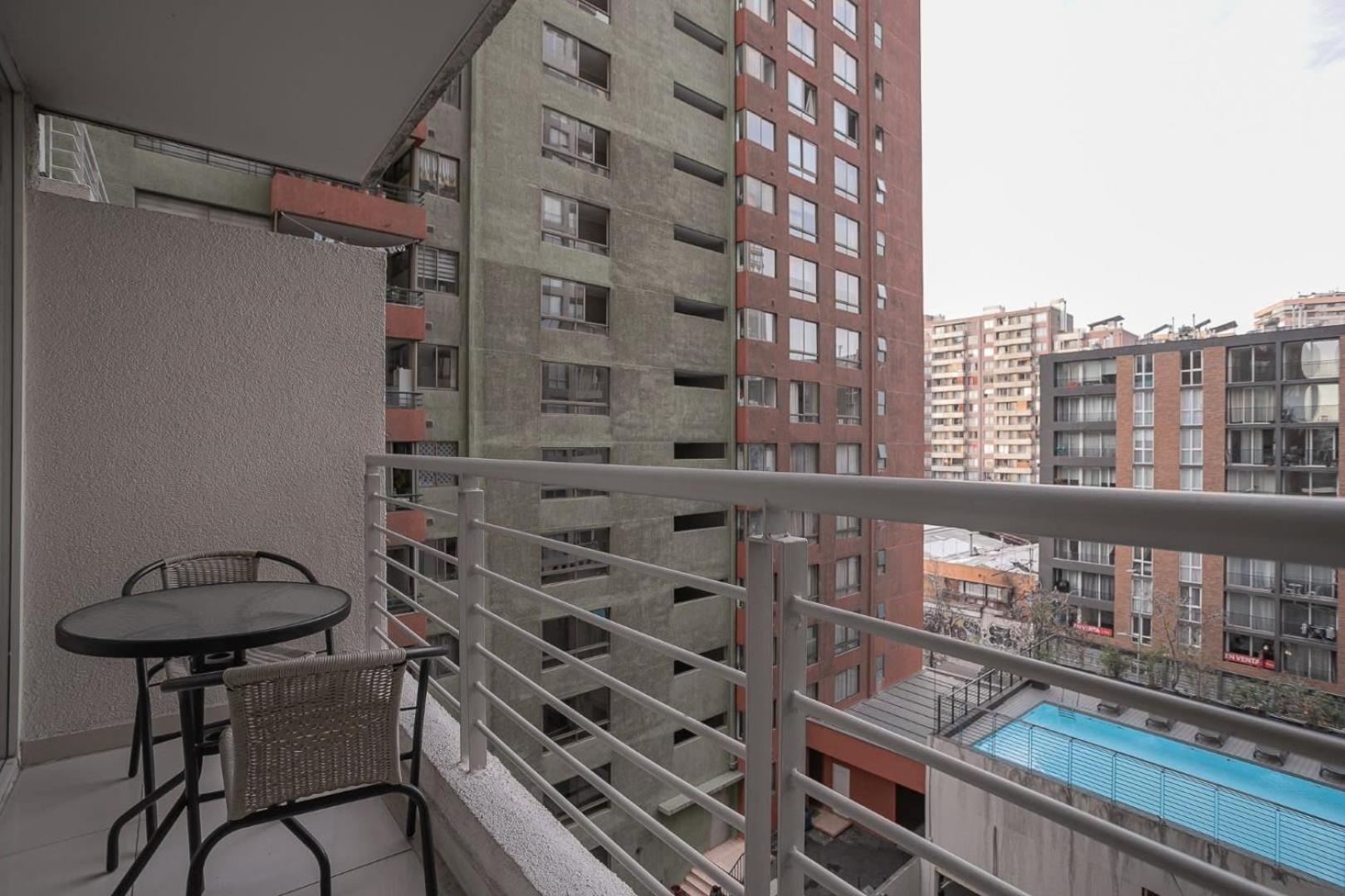 Experience The Charm Of Centro Apartment Santiago