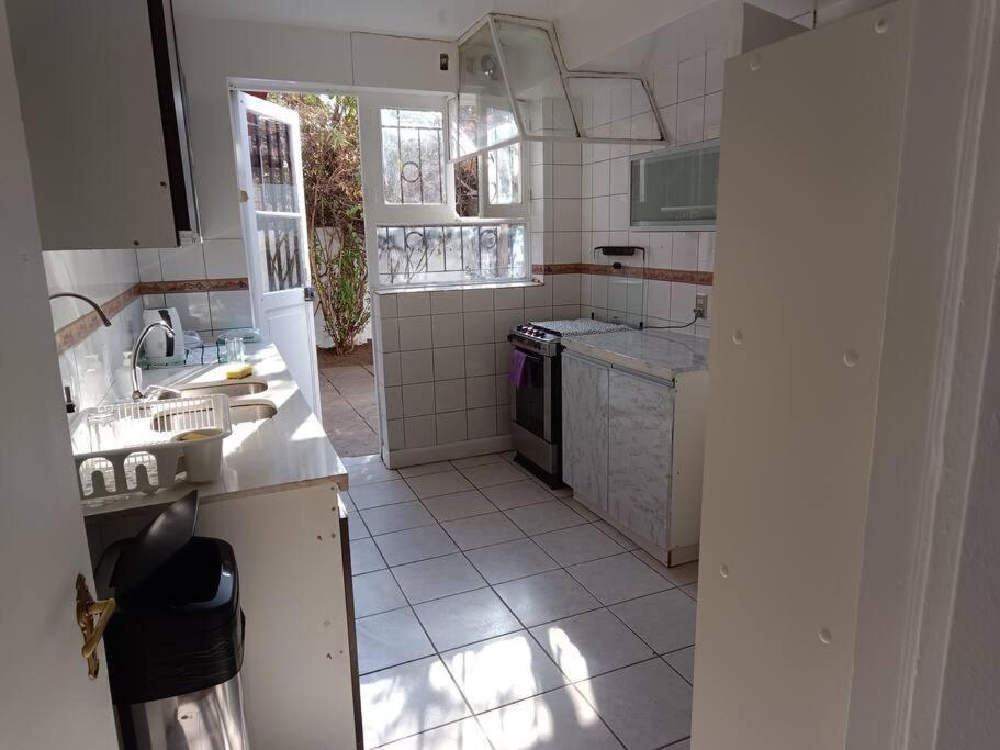 Casa Providencia Piscina Zona Muy Tranquila 9 Personas 3 Estacionamientos Сasa de vacaciones *