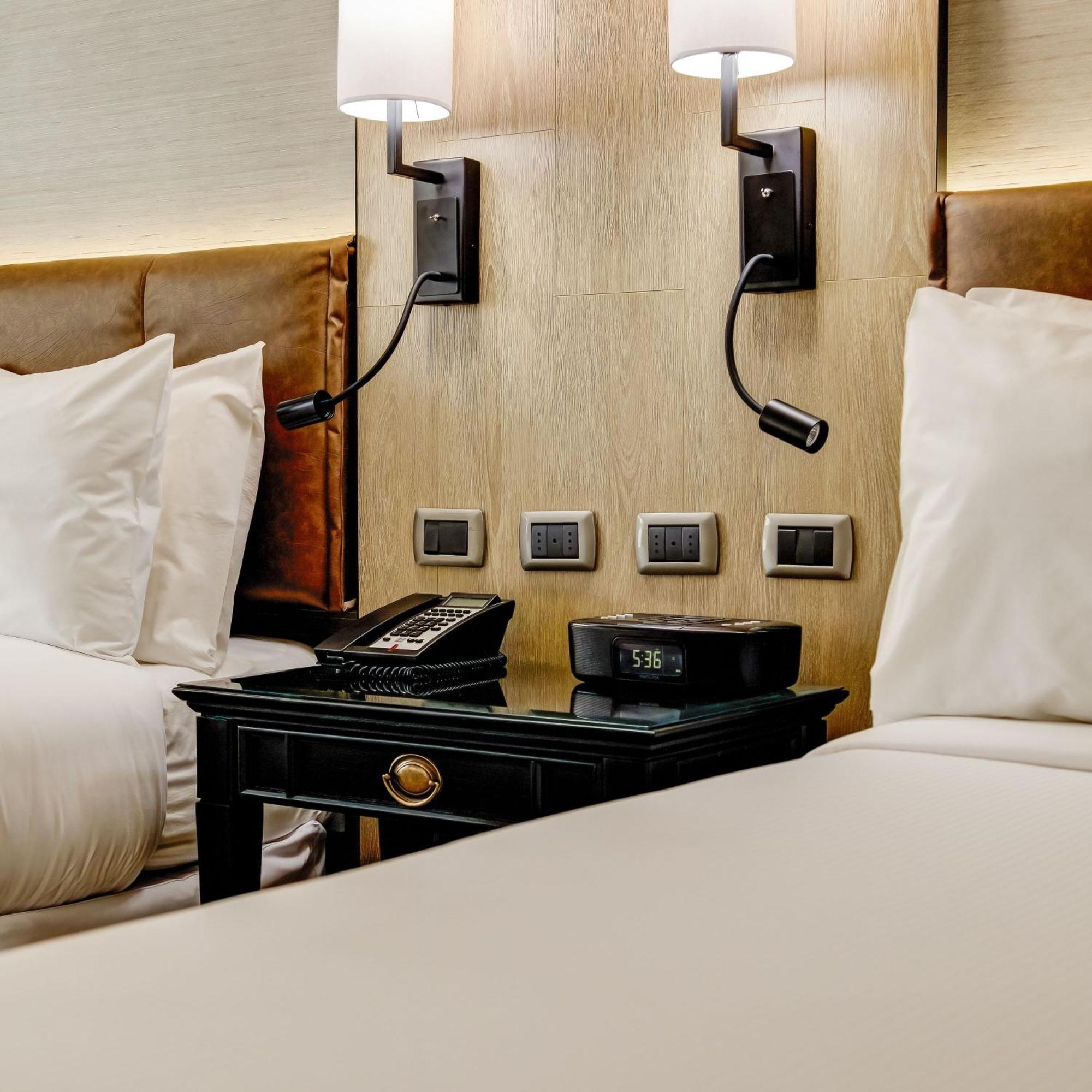 Khách sạn Plaza El Bosque Ebro Santiago