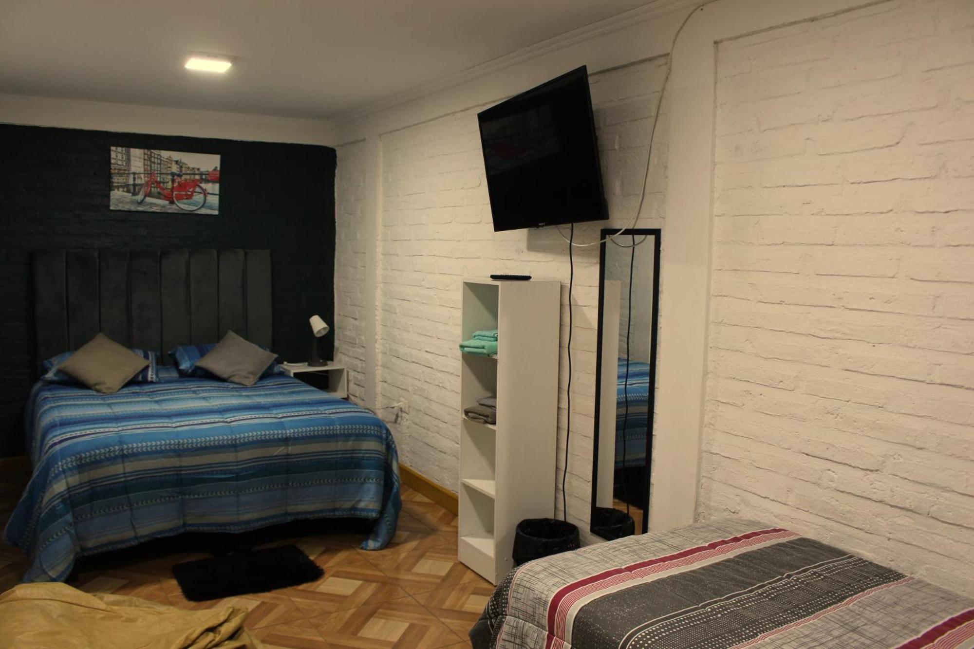 Hostel Familiar S&g *