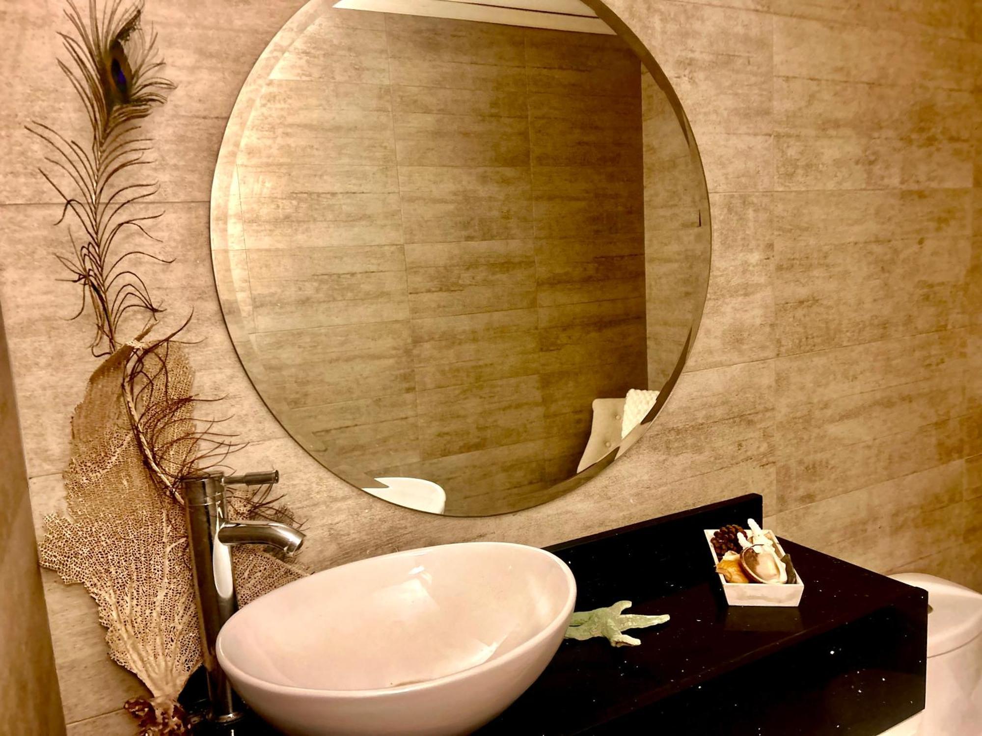 Casa Aqua Love hotel