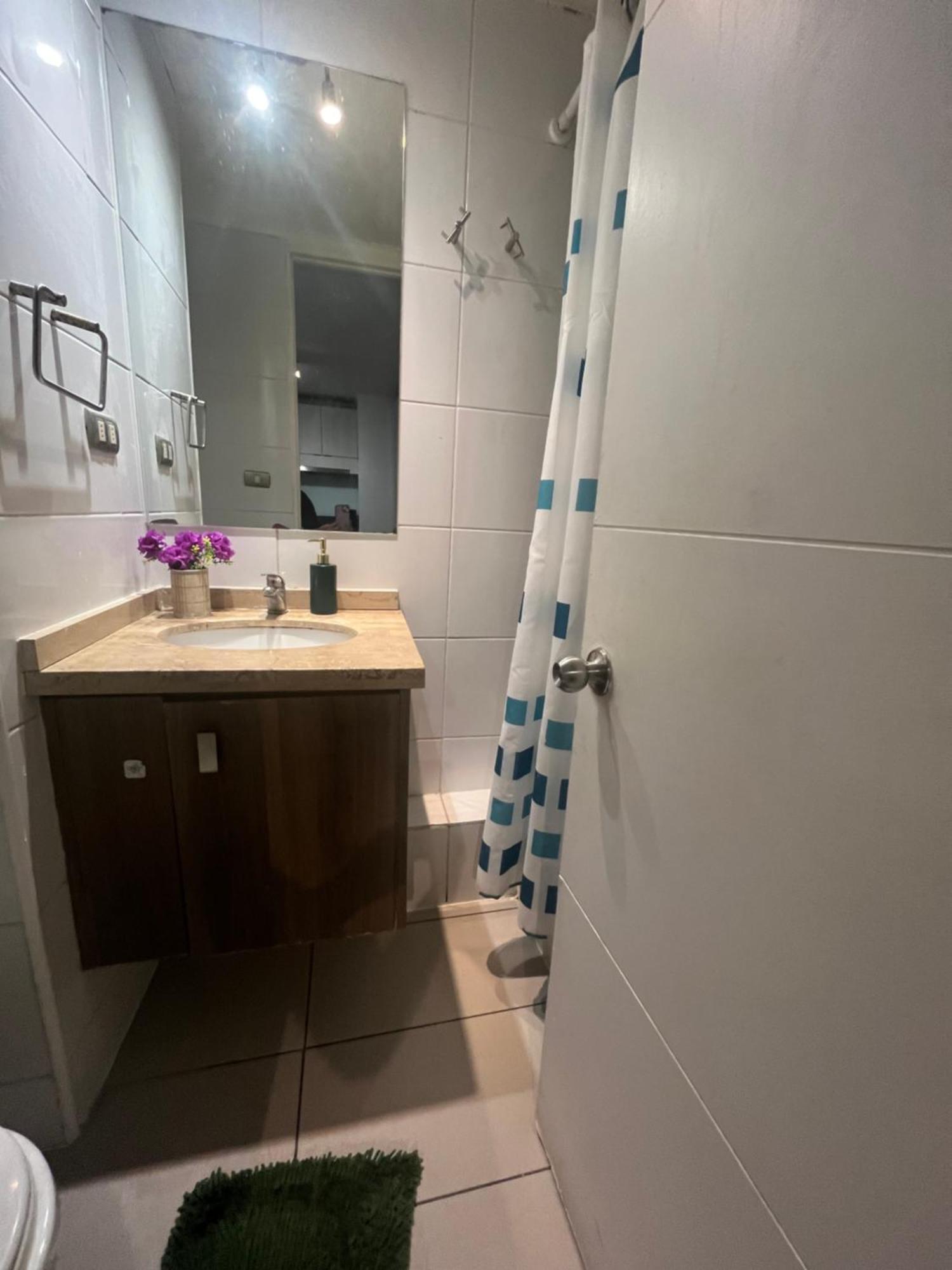 Apartment Relocation 1 *
