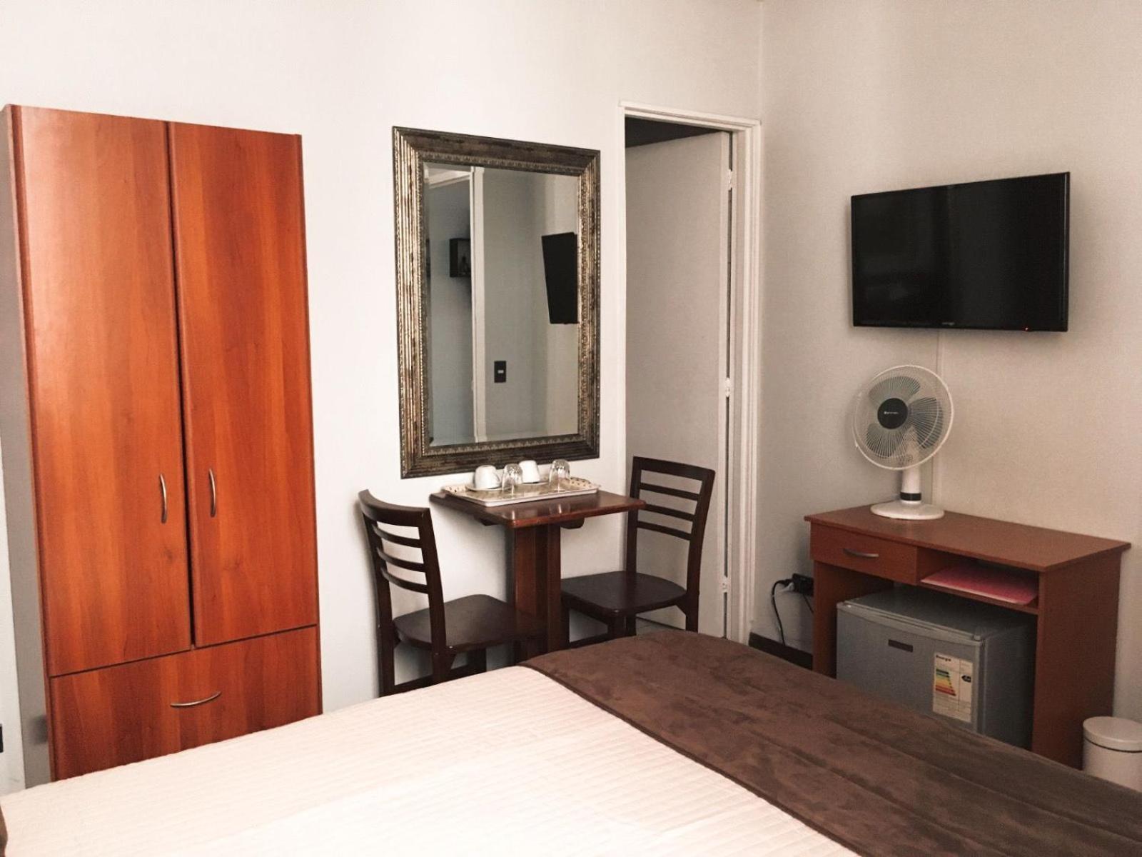 Universitario Hotel *
