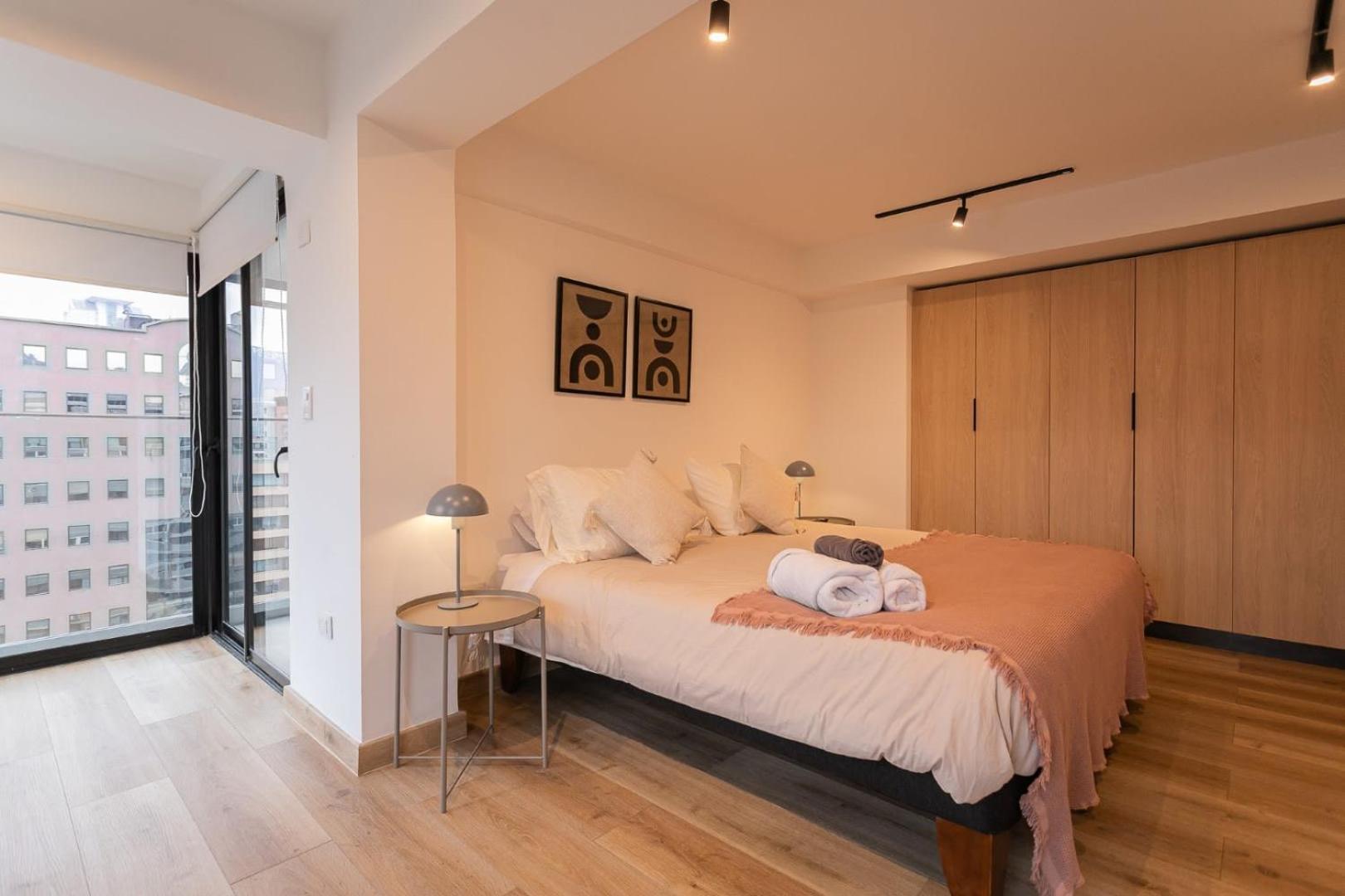 Confort Y Estilo Depto 2d2b 6 En Condes Apartamento *