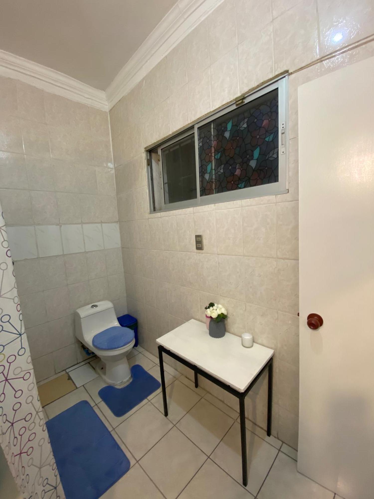 1 Con Bano Compartido En Providencia Casa * Santiago