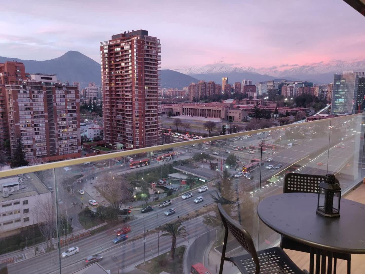 Elegancia En Condes 2d2b Con Estilo Santiago