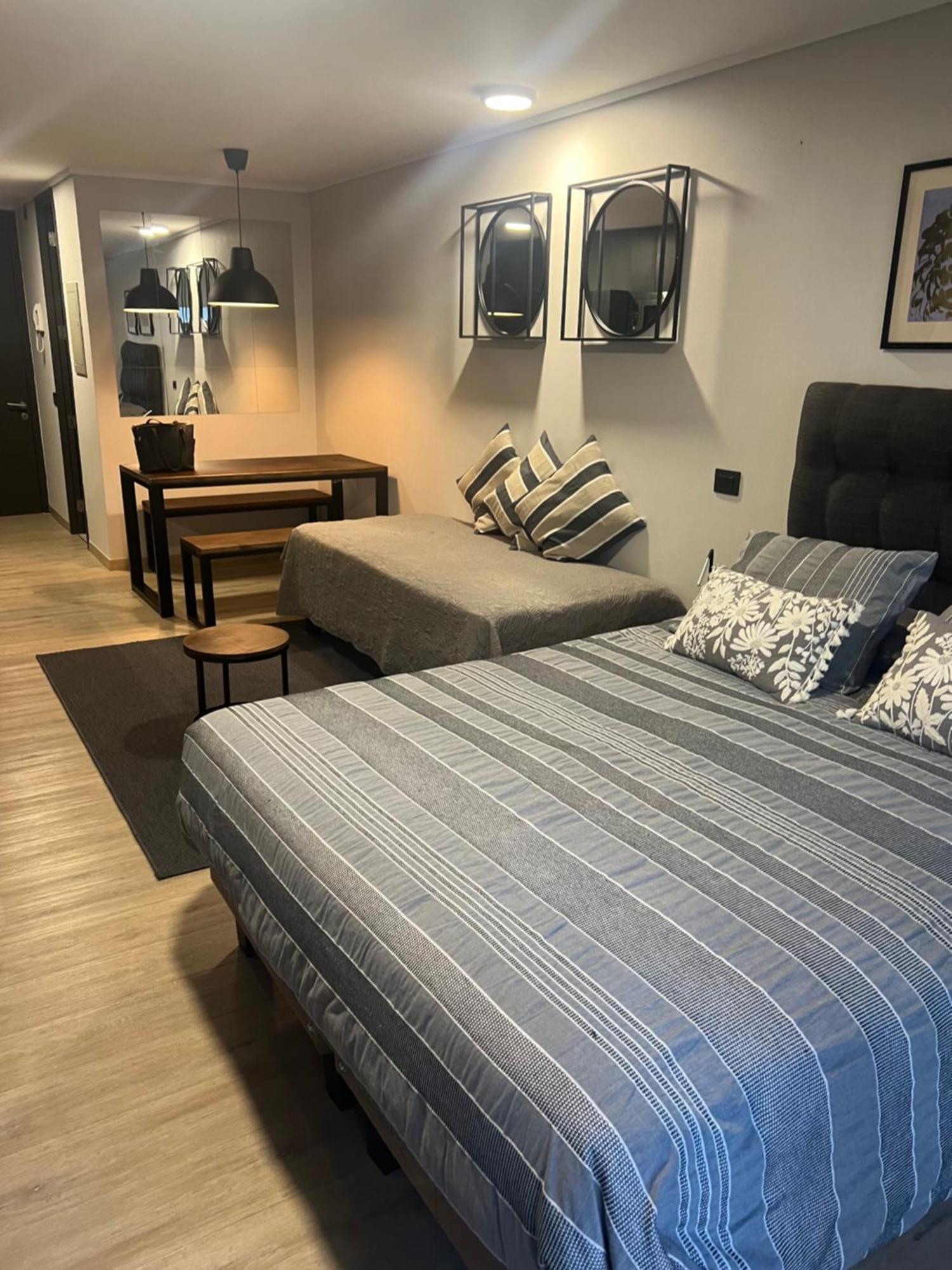 Clínica Condes, Espectacular Departamento Nuevo 80 M2 Apartamento