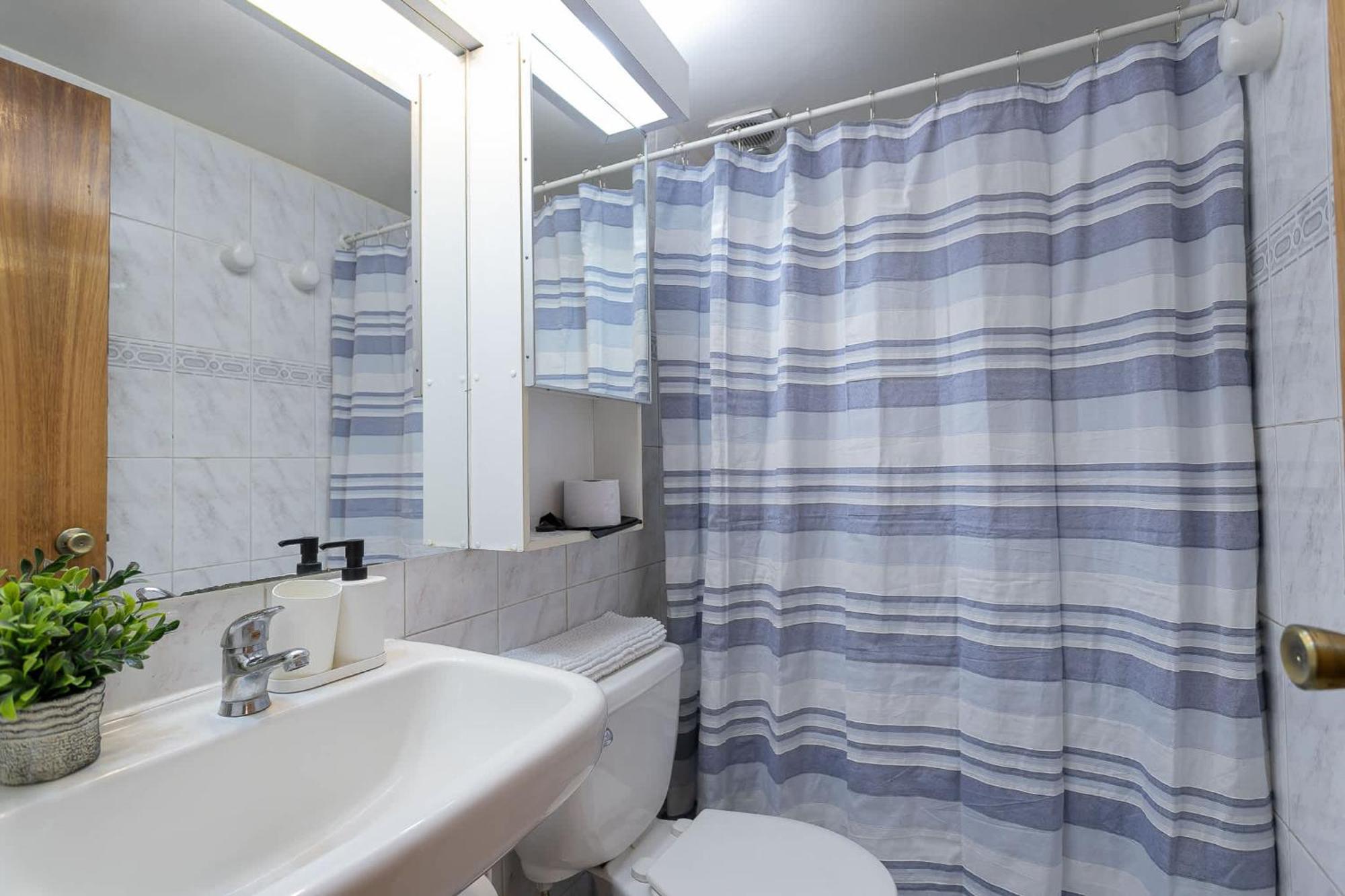 Apartamento Lujo En Las Condes Amplio Y Deslumbrante Departamento *