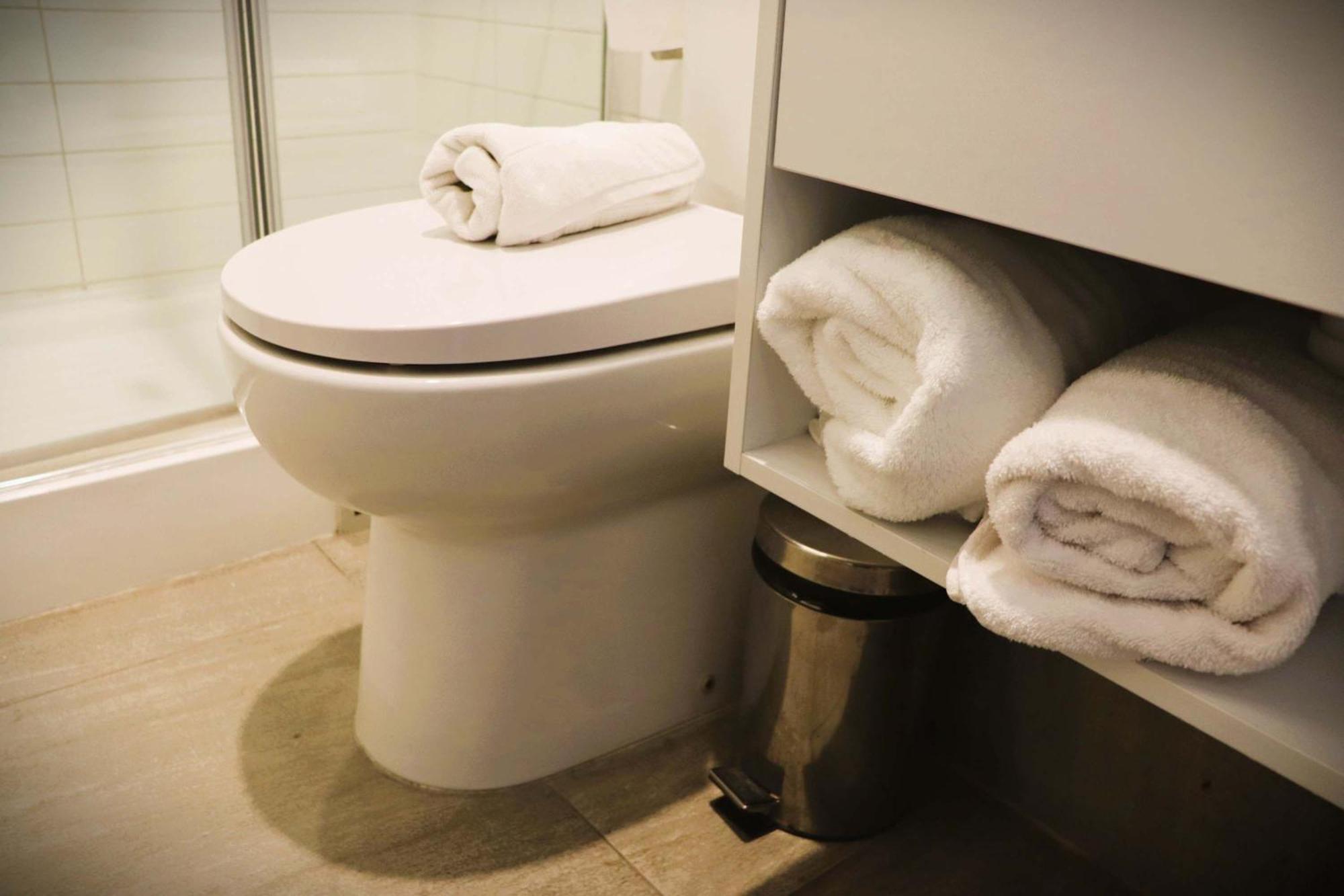 Hom I Centrico En Vibrante Barrio Lastarria *