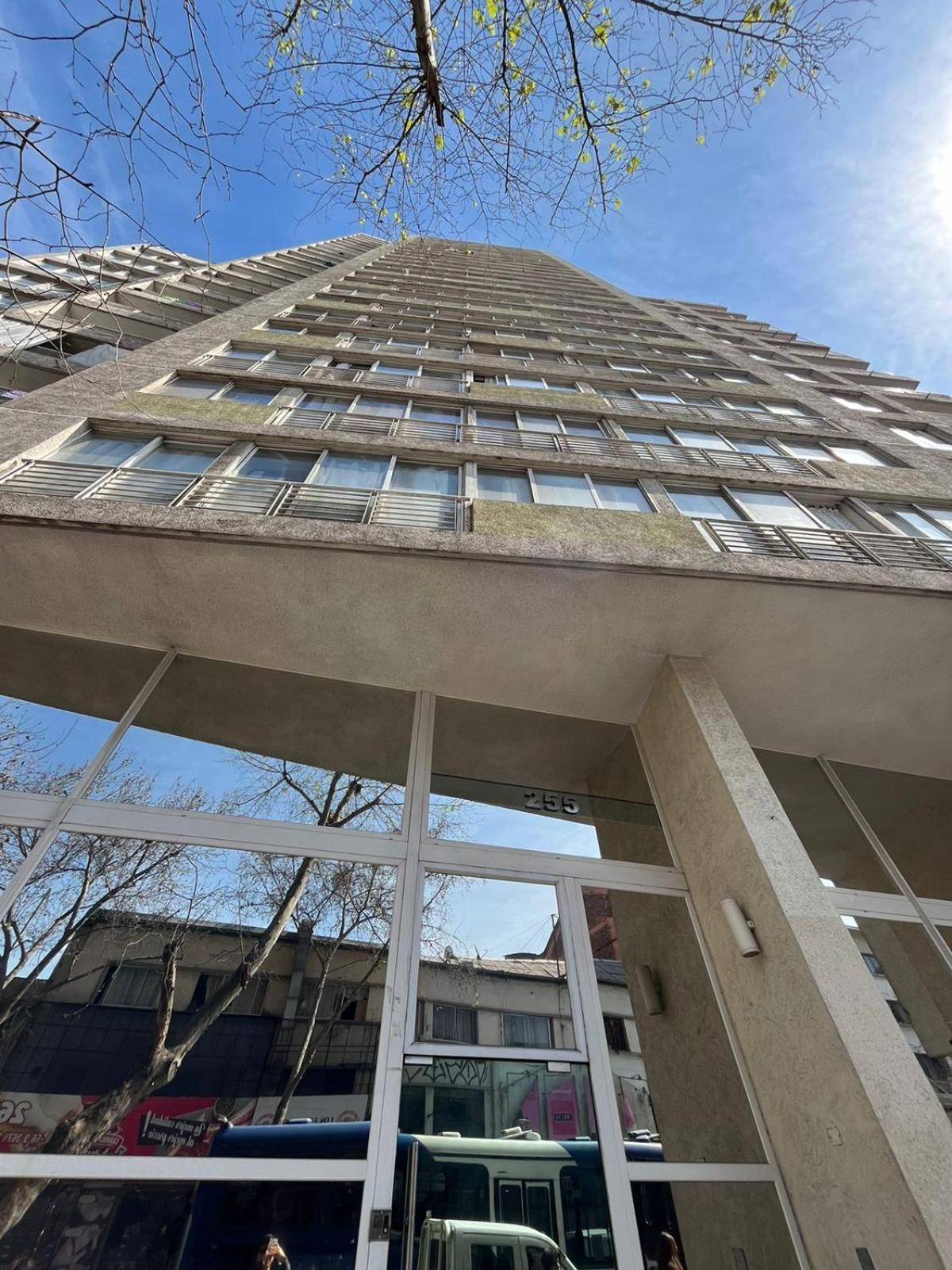 Aparment Center Apartment