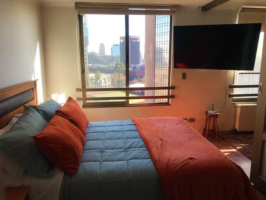 Y Acogedor Dpto Cerca Metro Baquedano 1303 Apartamento