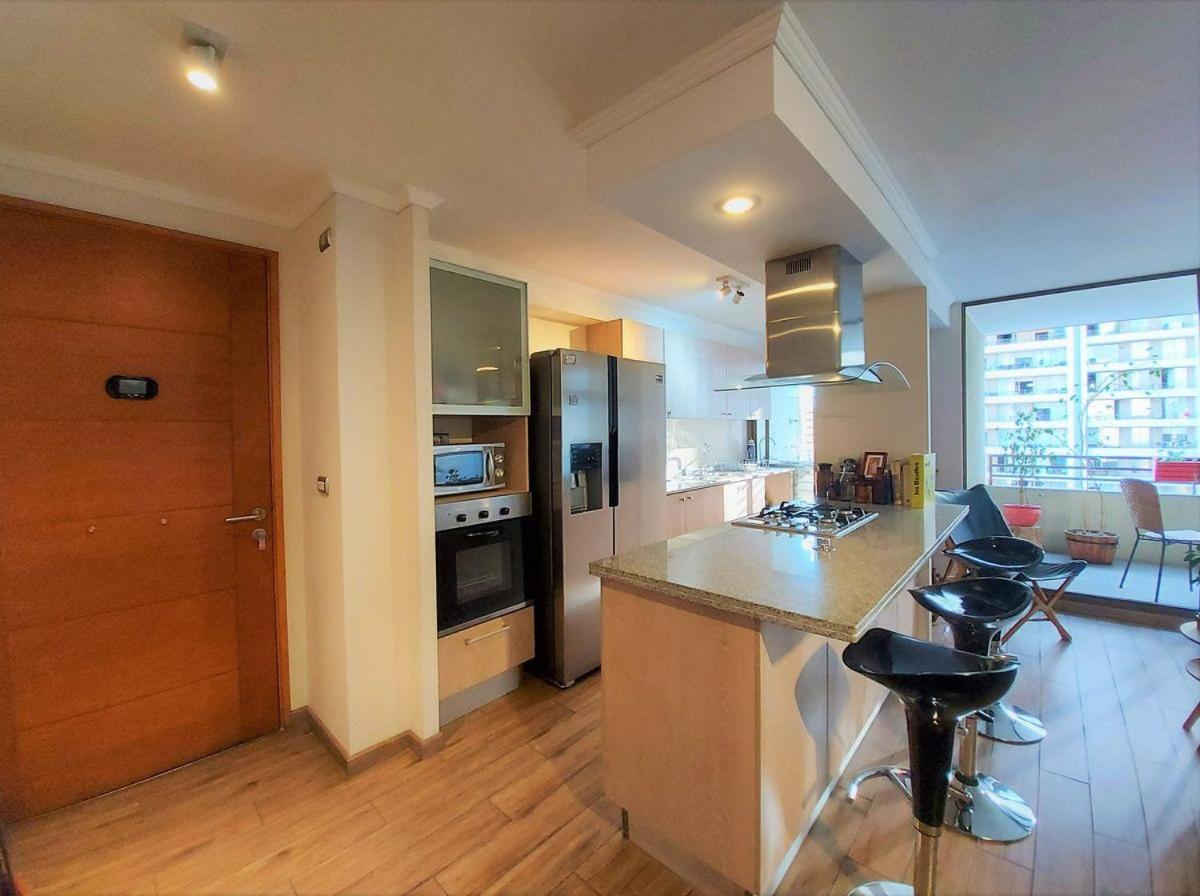 Loica Hosts - Barrio Italia Apartment Santiago