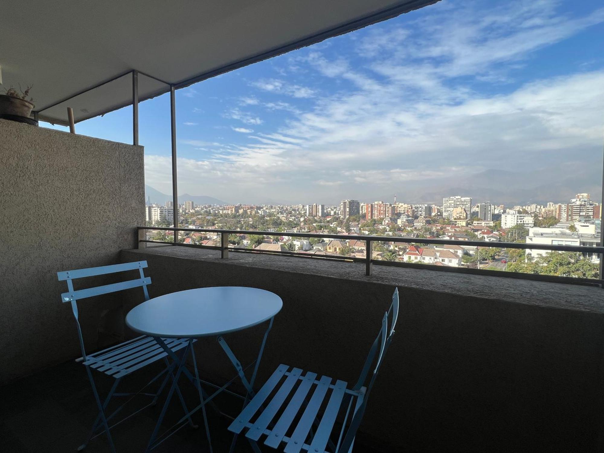 Loica Hosts - Barrio Italia Apartment Santiago