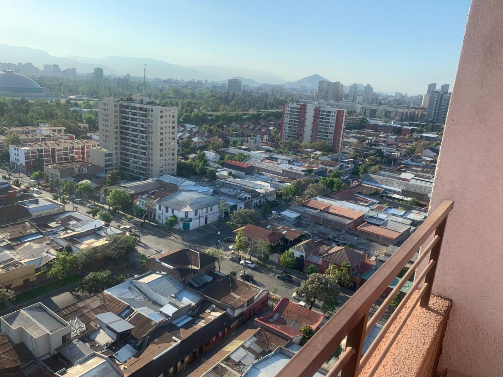 Centrico Departamento A Pasos De Movistar Arena Y Fantasilandia Santiago