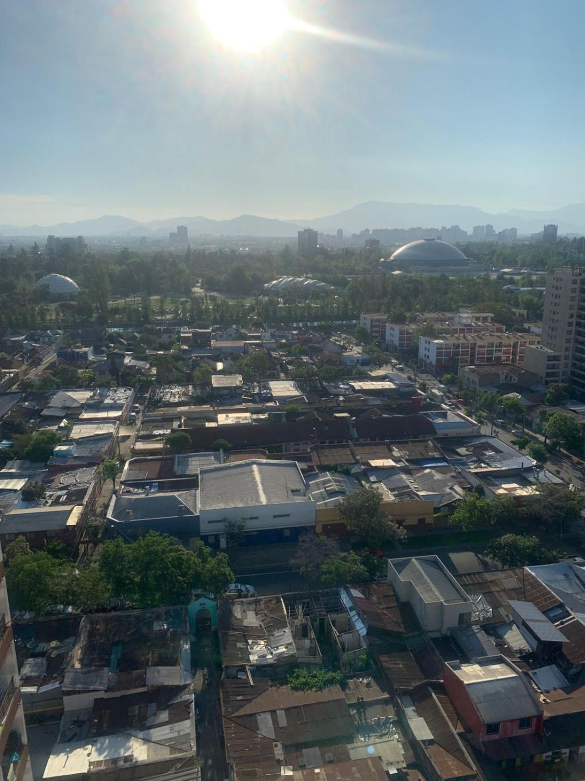 Centrico Departamento A Pasos De Movistar Arena Y Fantasilandia Santiago
