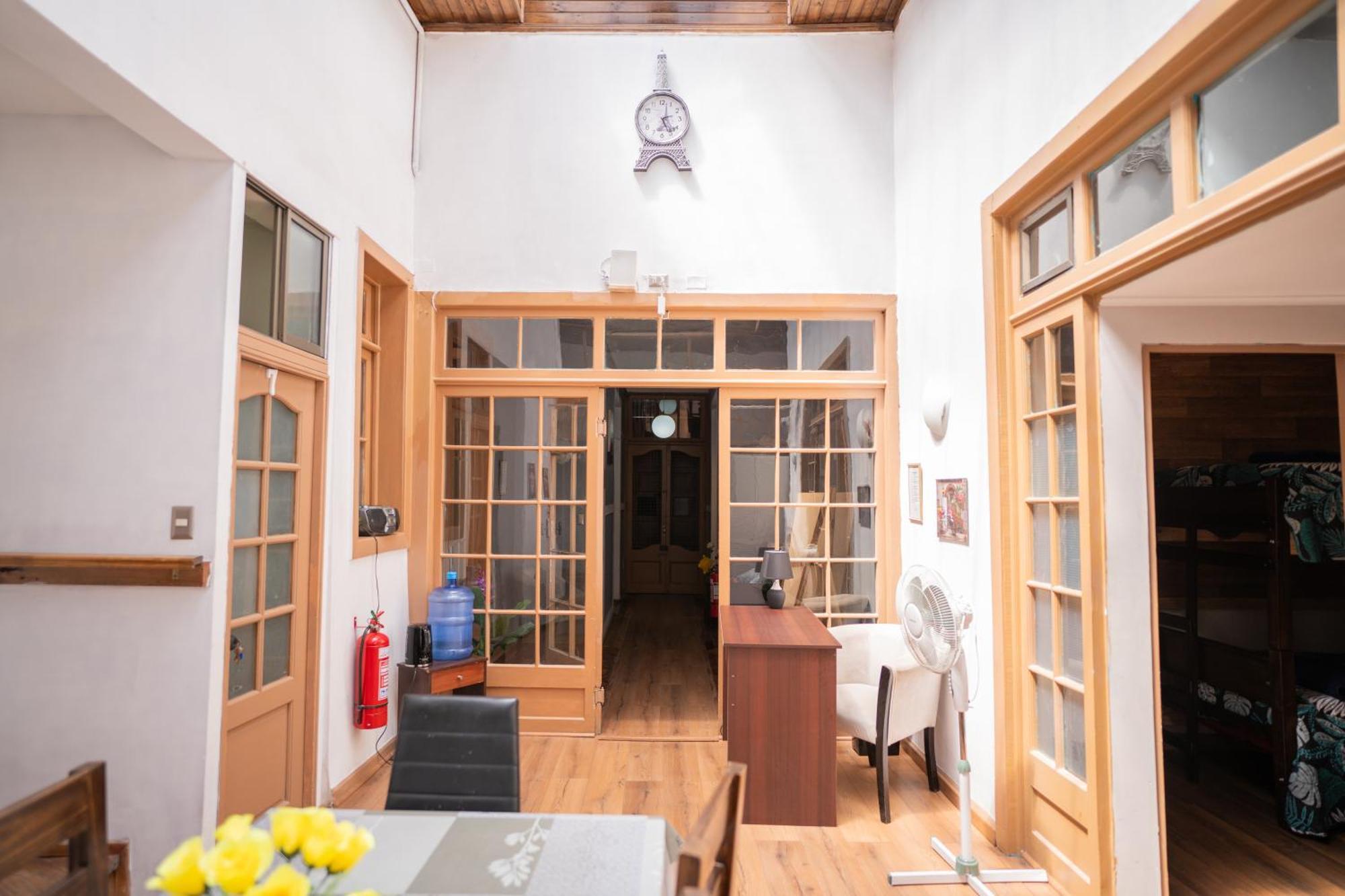 Guest house Residencial Republica Cerca De Todas La Universidades Santiago