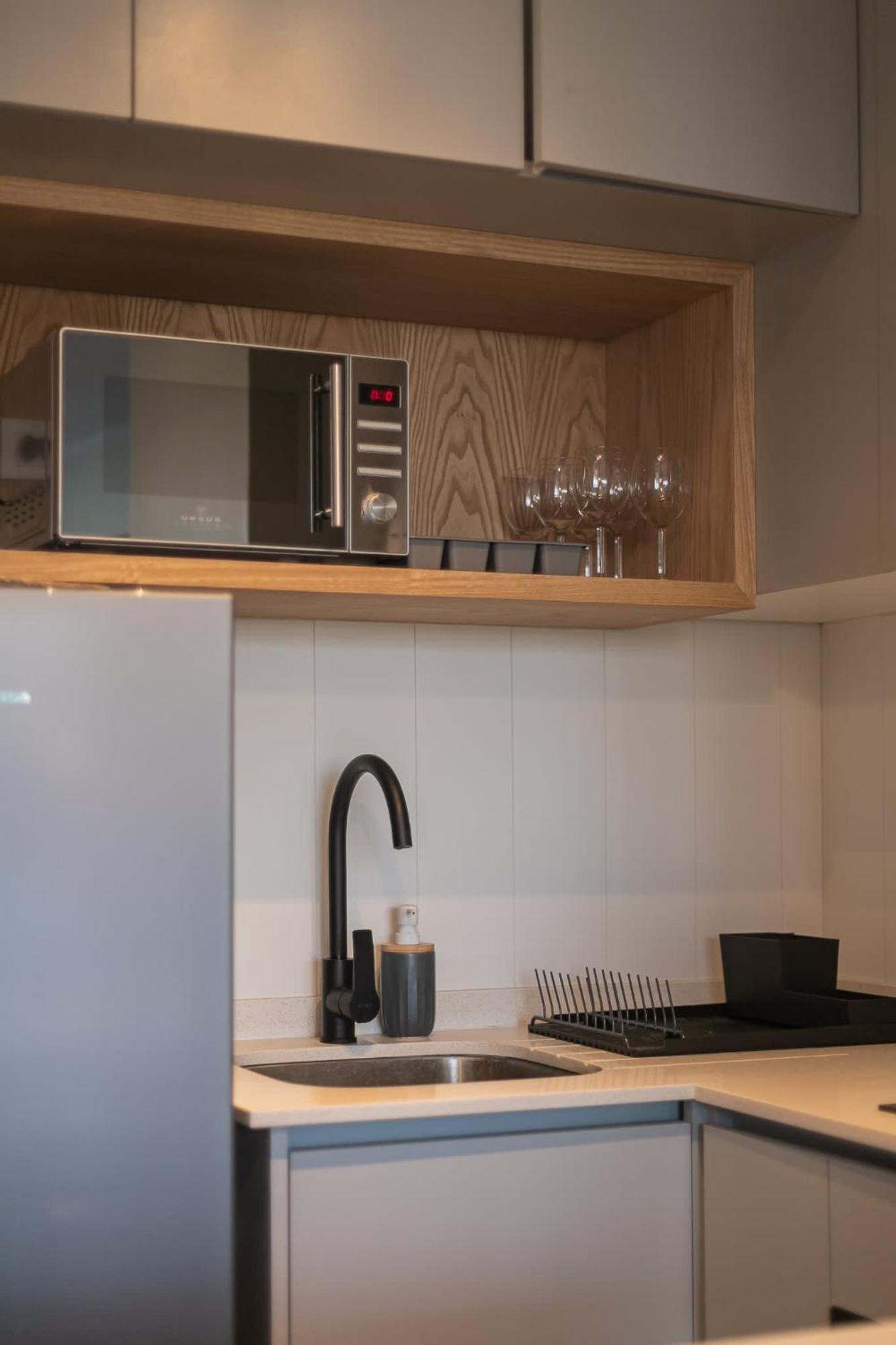 Your Adventure Begins In Condes 2br2ba Apartment *