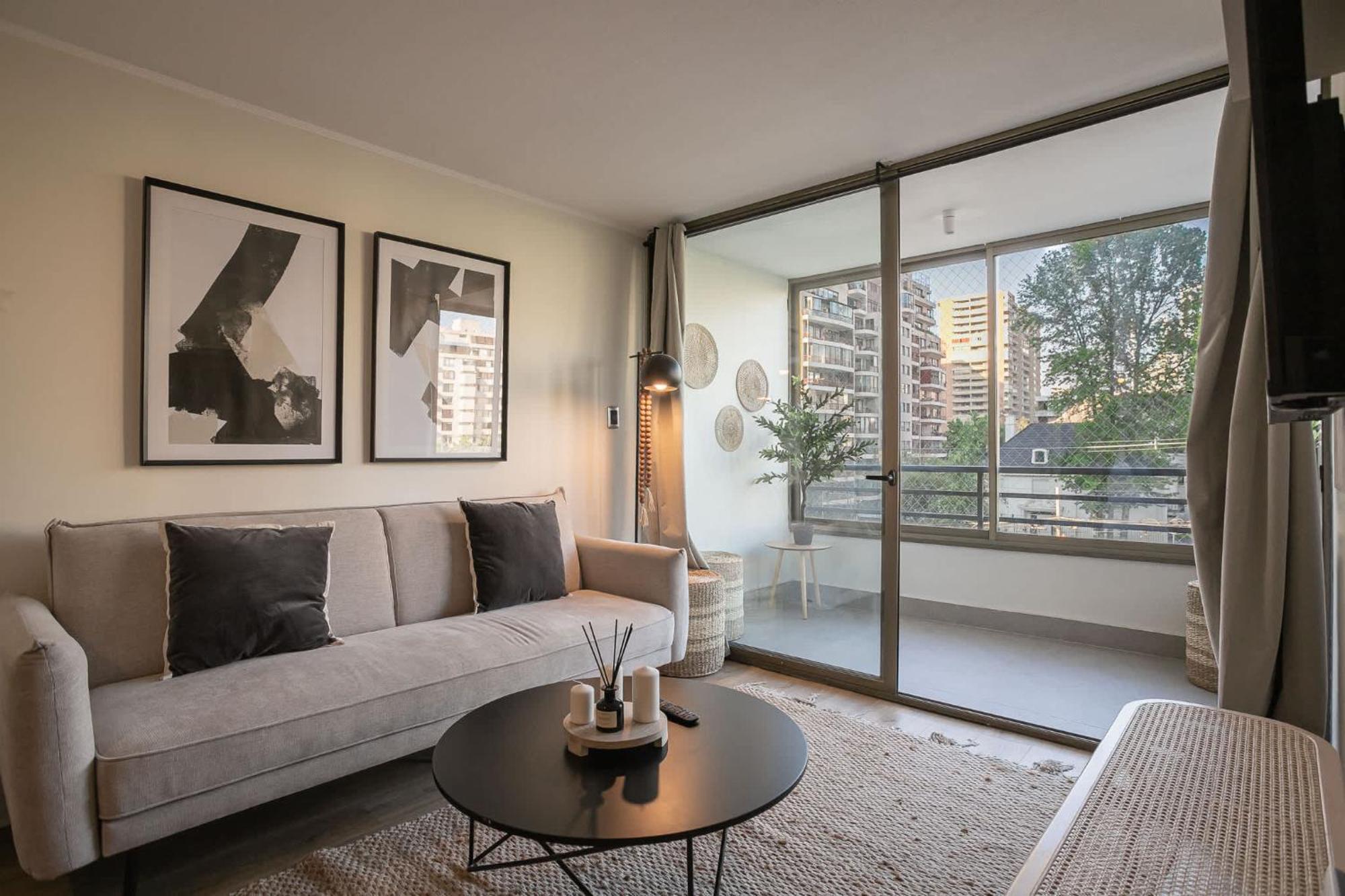 Your Adventure Begins In Condes 2br2ba Apartment