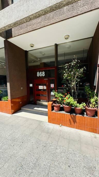 Dpto, Bar Y Con Estacionamiento Santiago