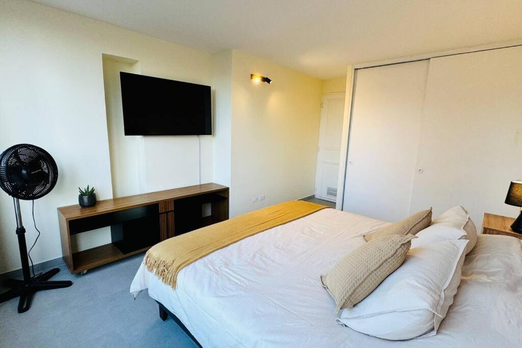 Premium Barrio El Golf - Costanera Center Apartment