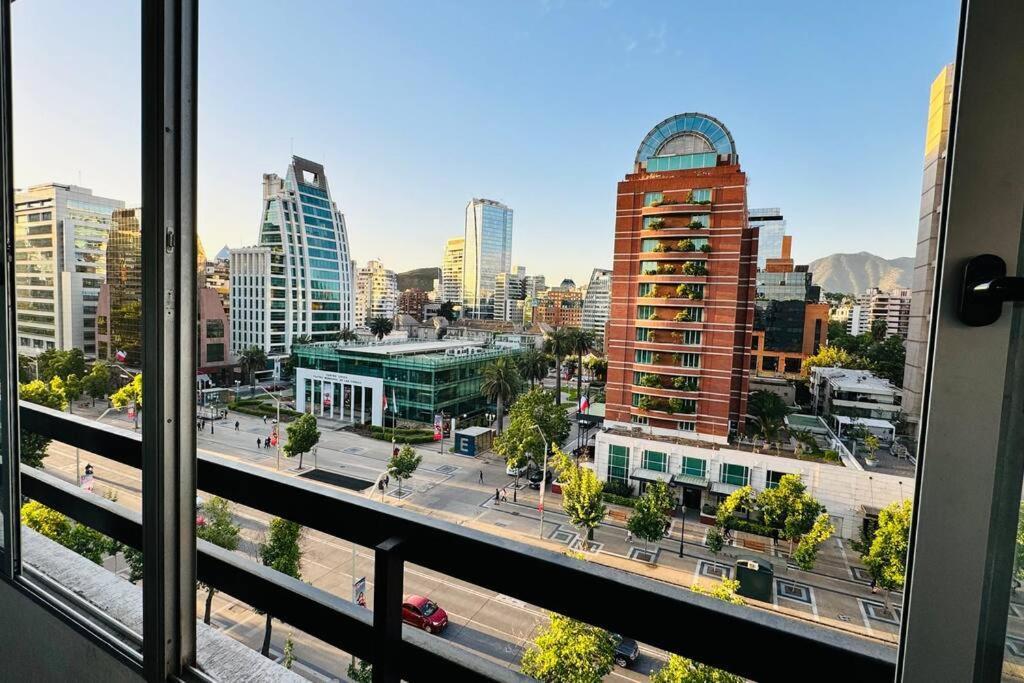 Premium Barrio El Golf - Costanera Center Apartment Santiago