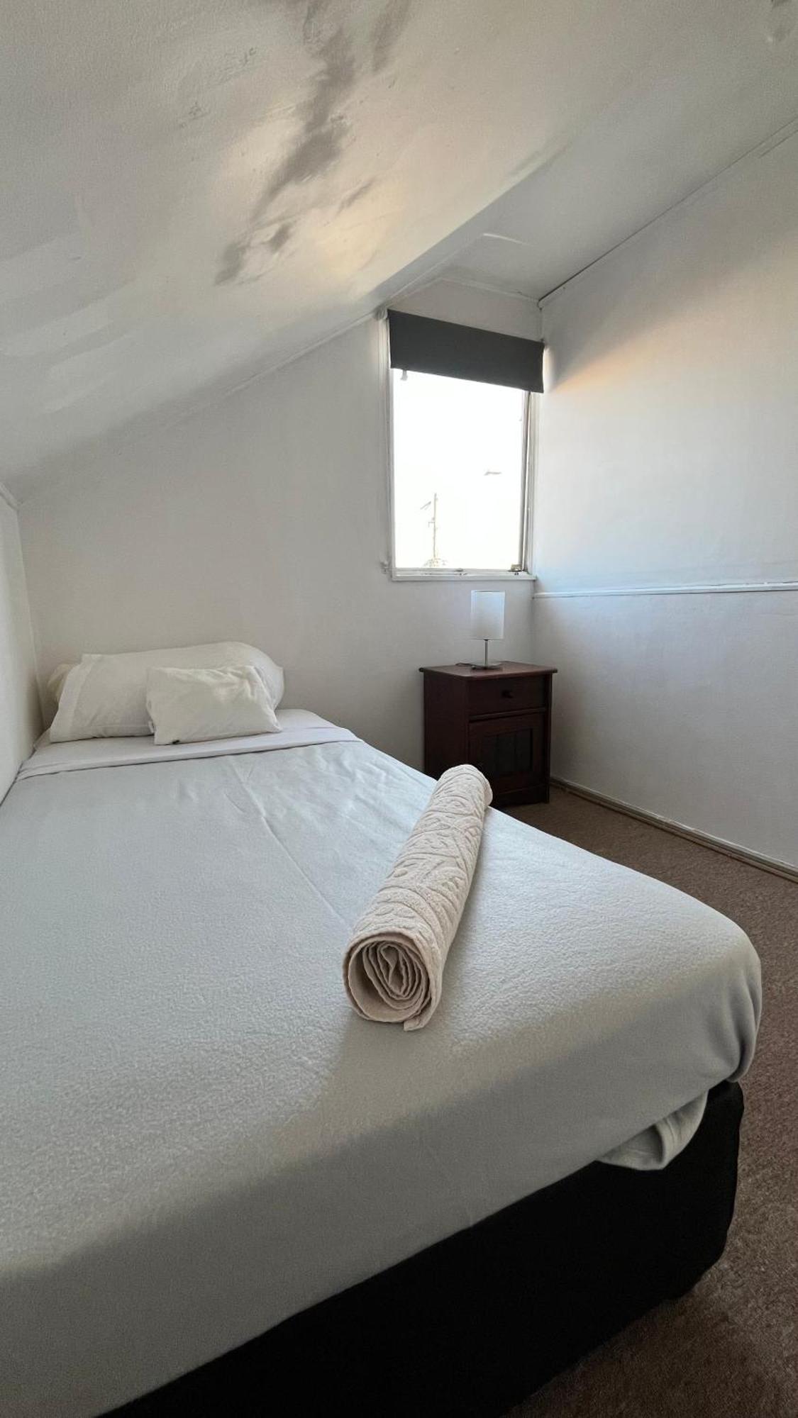 Agape Airport Bed & Breakfast Santiago