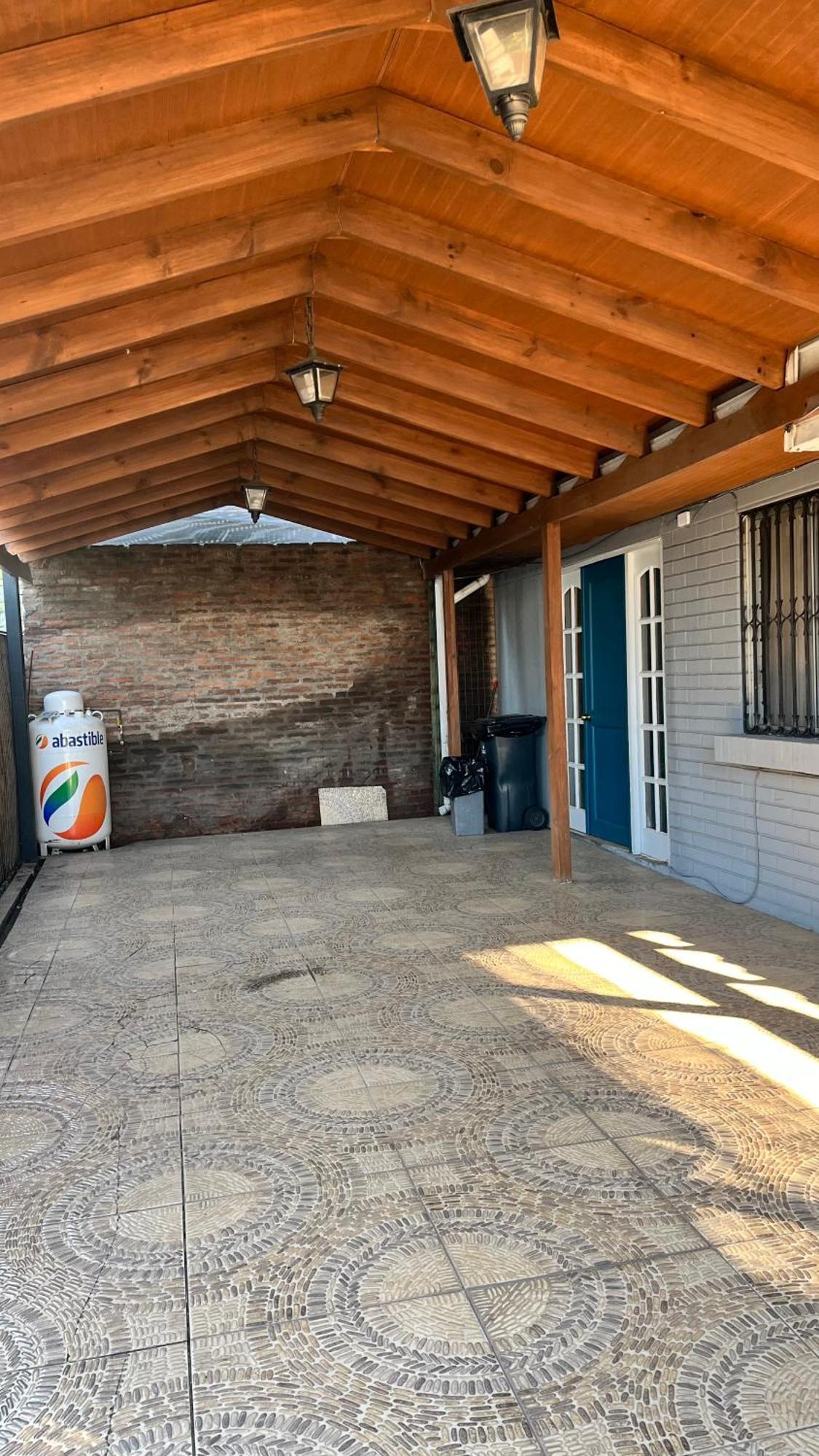 Agape Airport Bed & Breakfast Santiago
