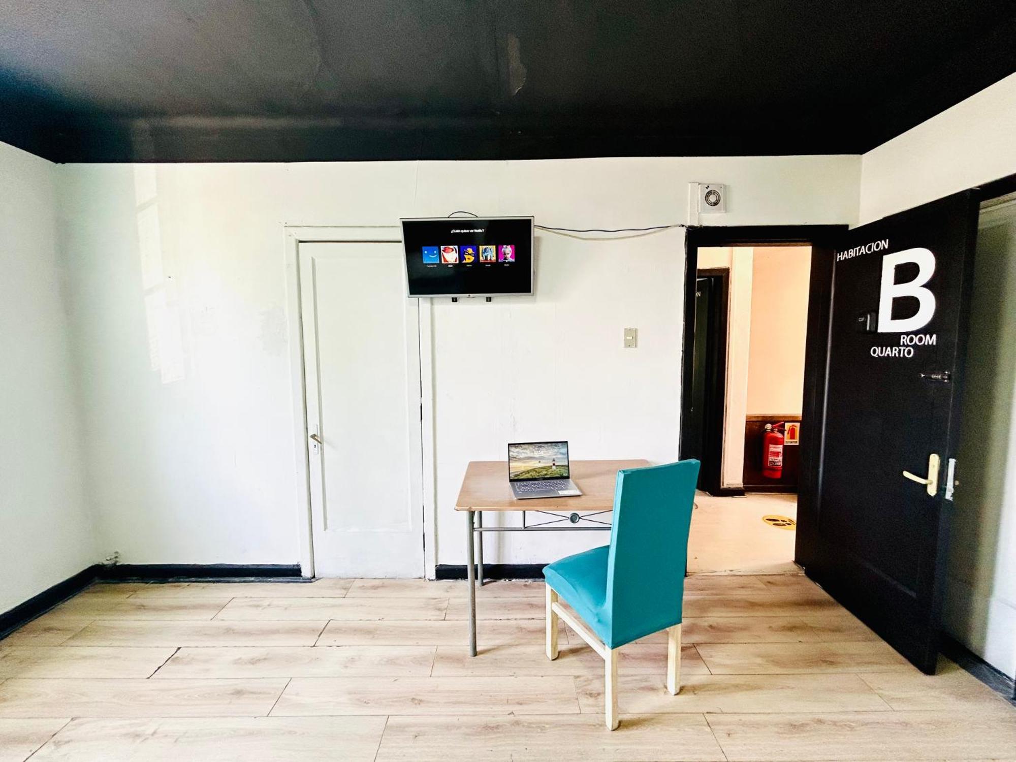 Happybnb Guest house *
