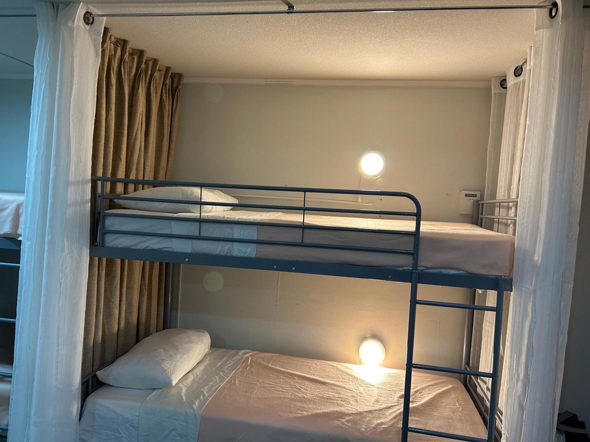 A Metro Matta Fantasilandia, Empresas, Familias 8 Apartamento *