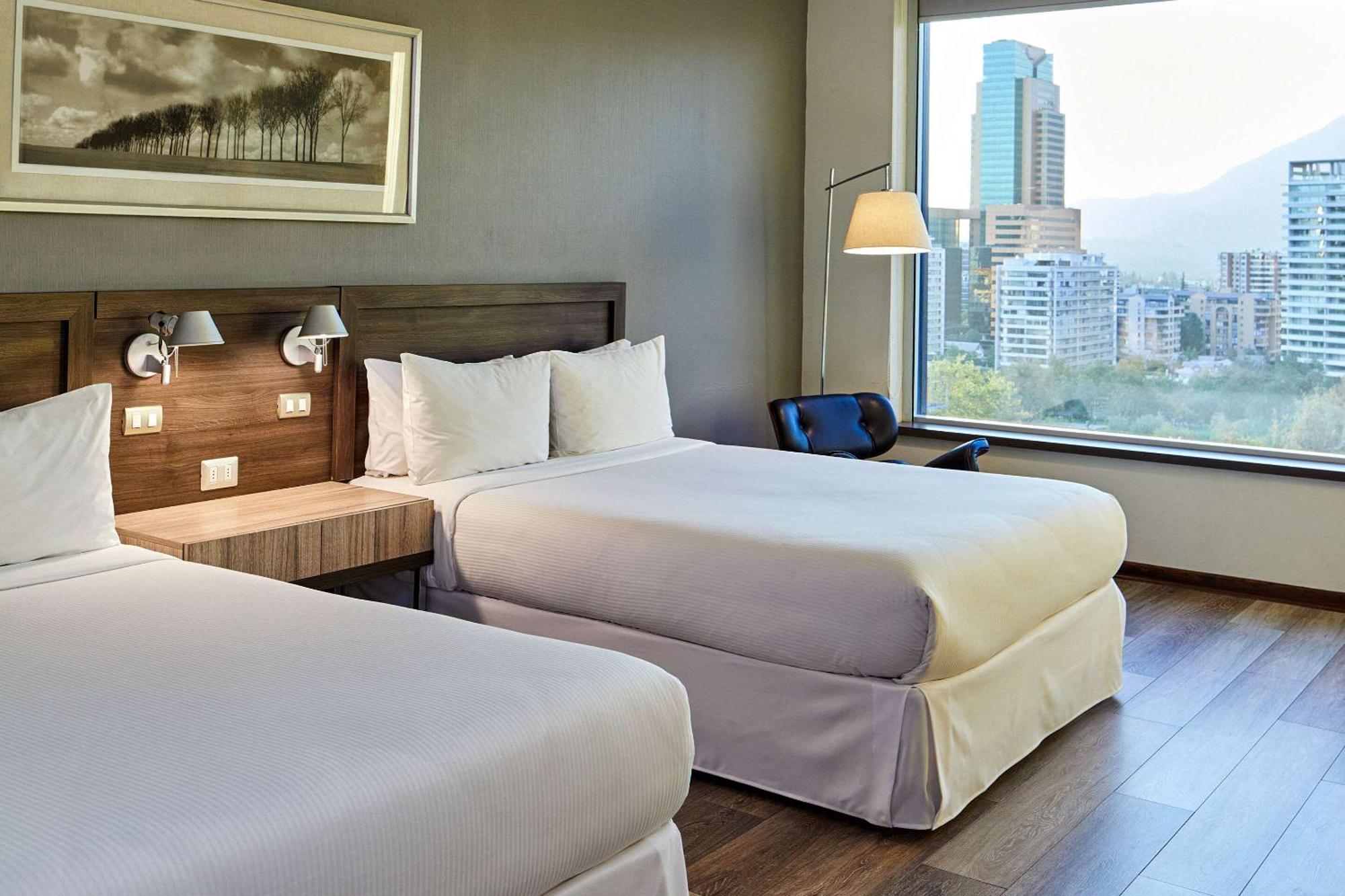 Radisson Blu Plaza El Bosque Santiago