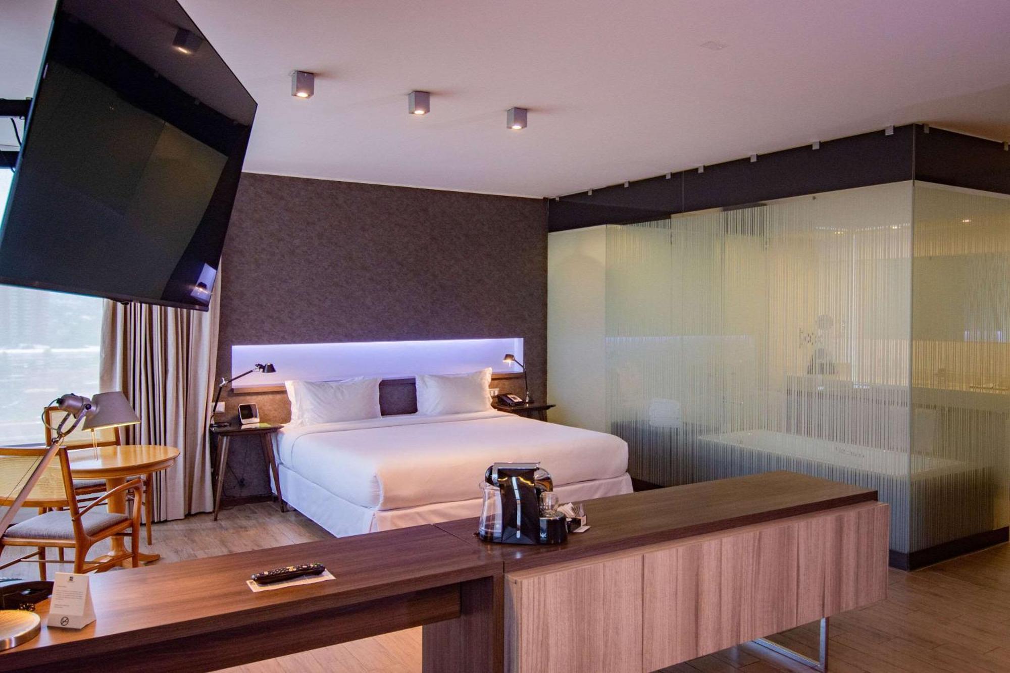 Radisson Blu Plaza El Bosque Hotel 4*