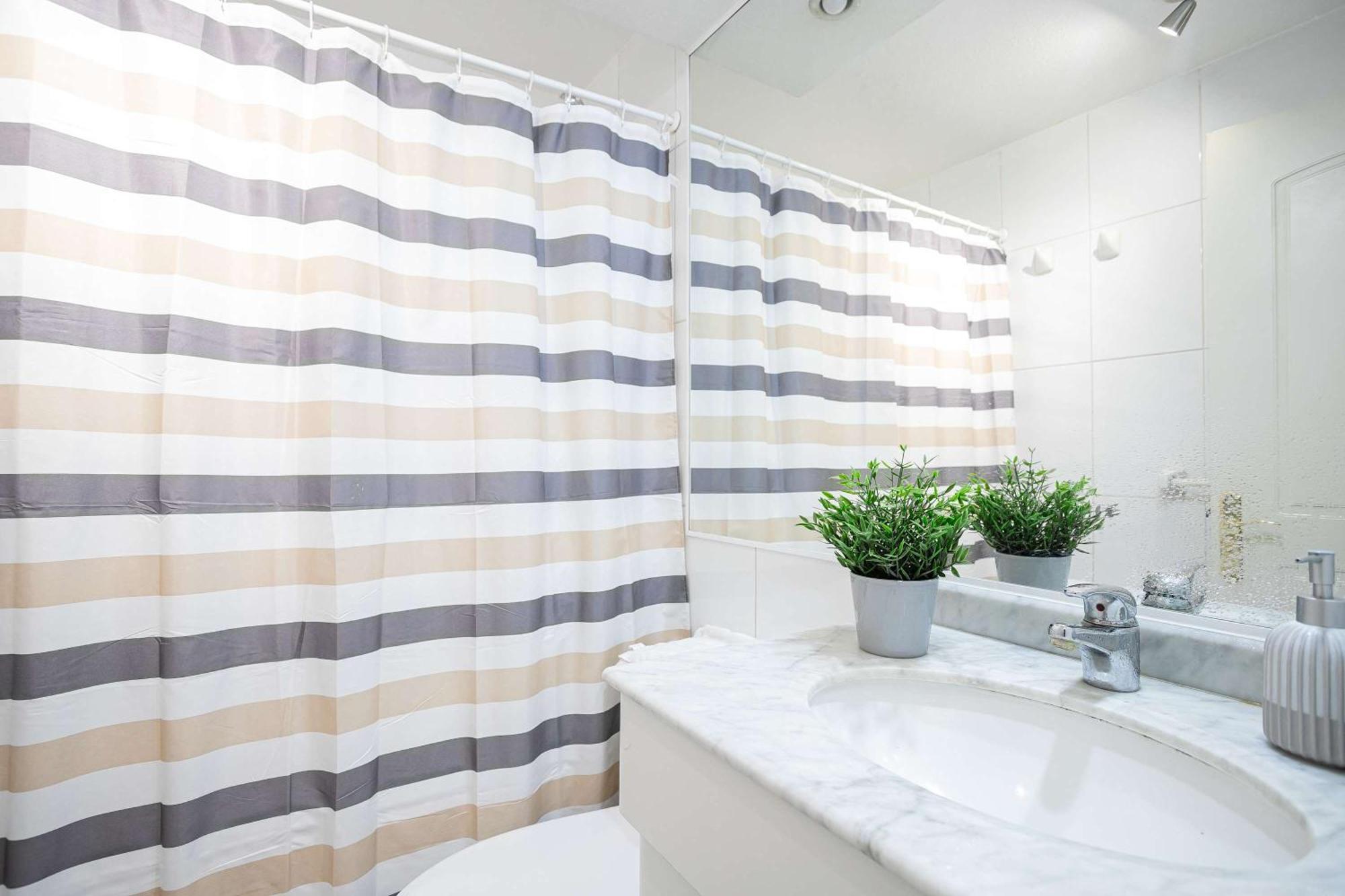 Enjoy The Comfort Of Our In Las Condes Apartamento