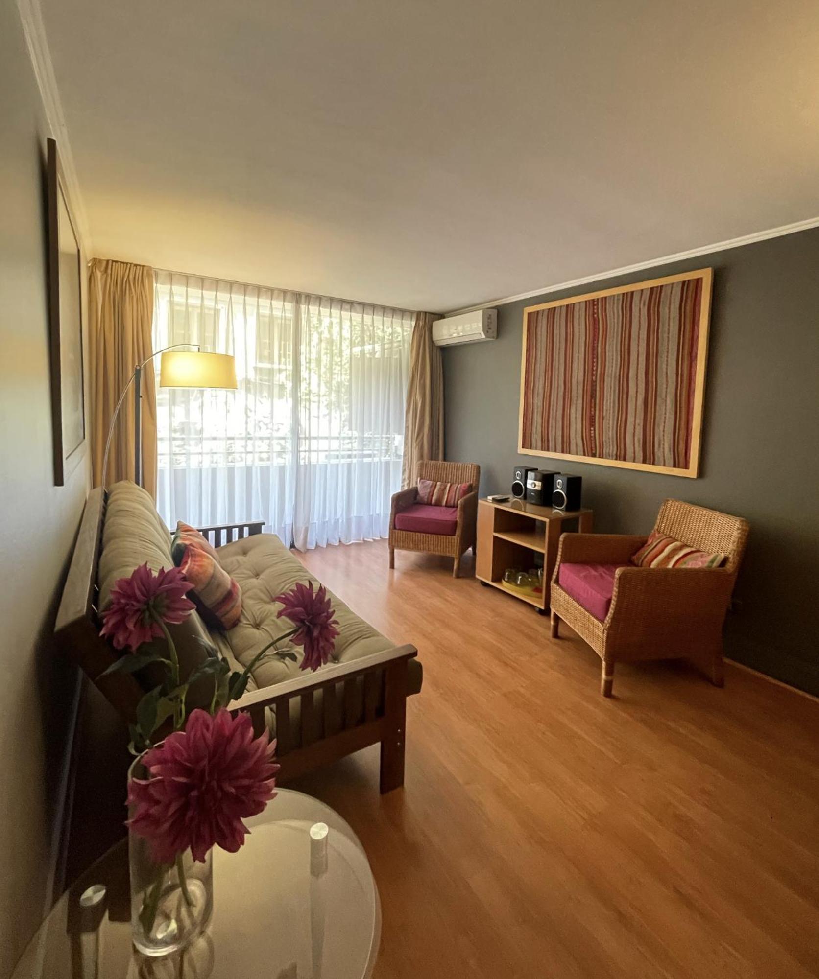Apartamento San Sebastian Las Condes I Piscina I Estacionamiento Apartment